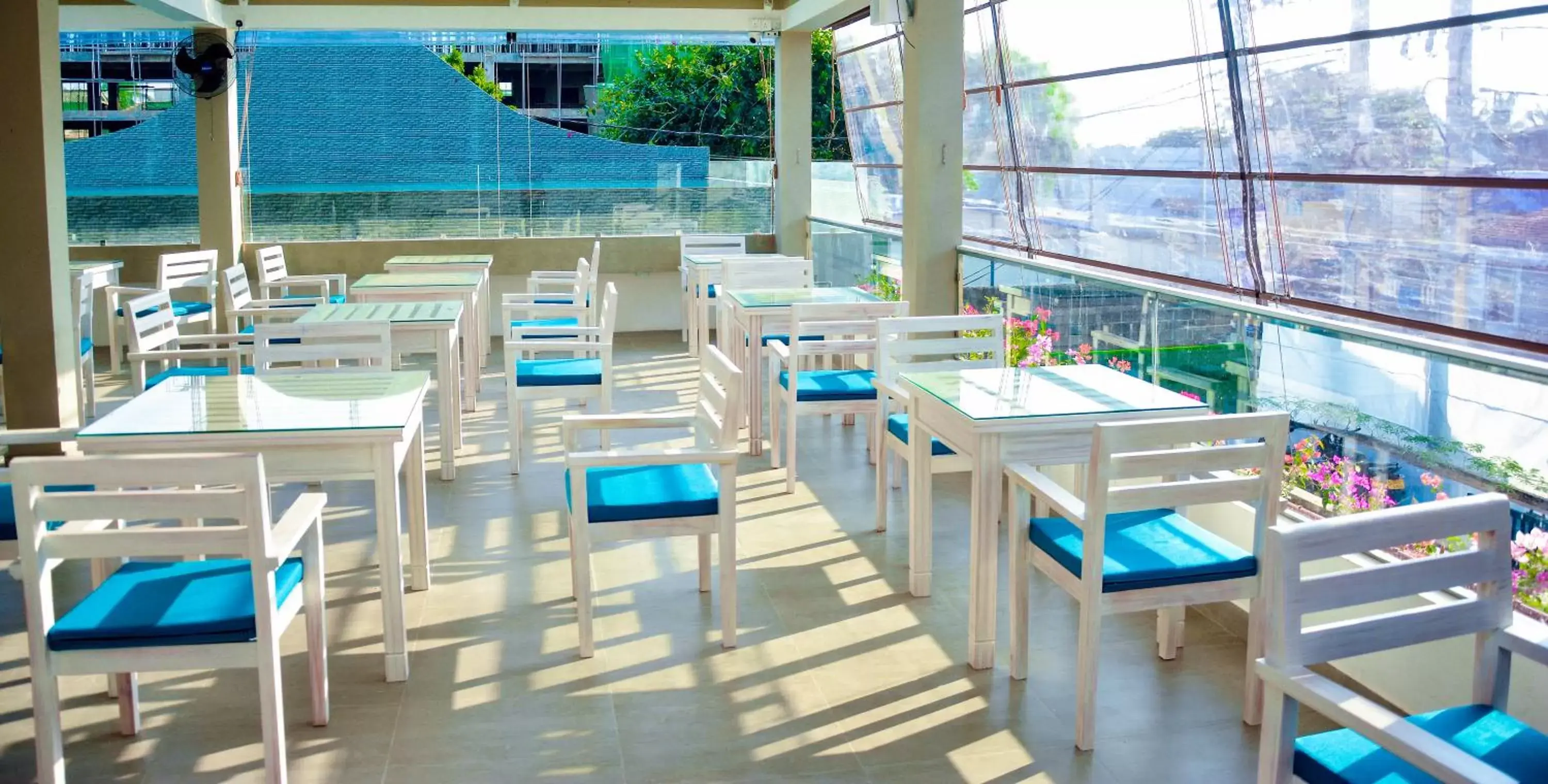 Restaurant/places to eat in Beach Corridor Hotel & Spa with Free Airport shuttle Restaurant/places to eat in Beach Corridor Hotel & Spa with Free Airport shuttle