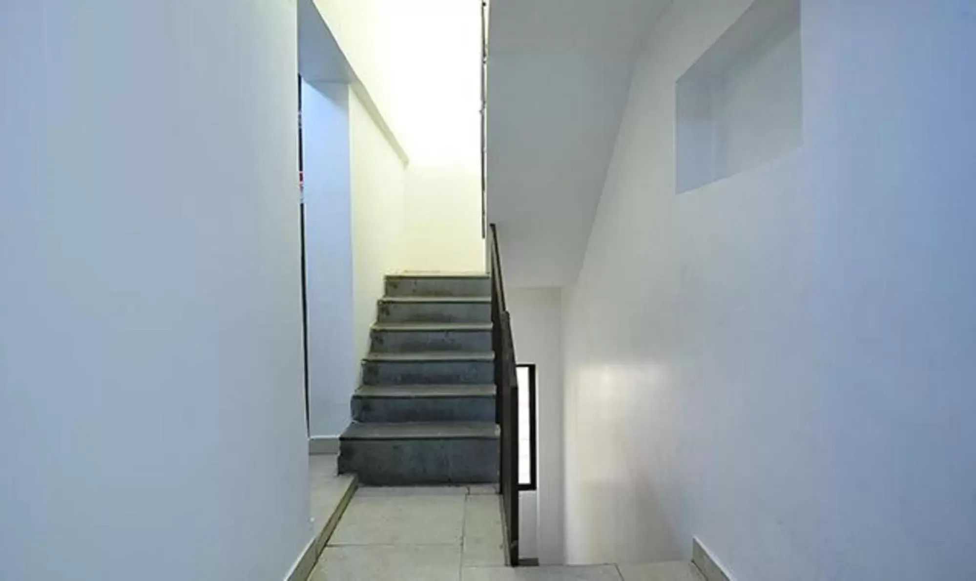 Lobby or reception in Fab Express Lloyd's Inn - Near Kodambakkam Railway Station Lobby or reception in Fab Express Lloyd's Inn - Near Kodambakkam Railway Station