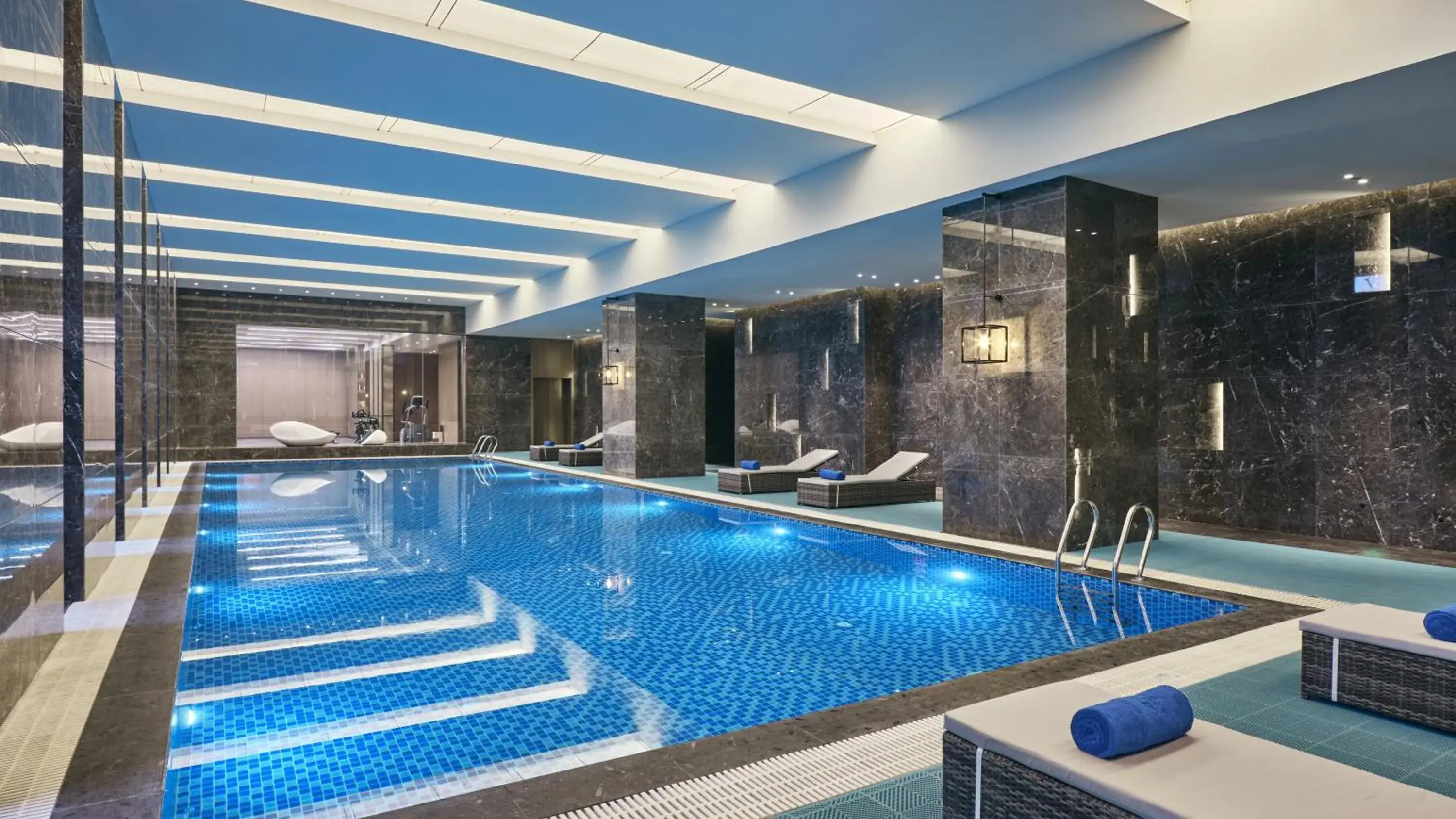Pool view in Crowne Plaza Wuhan Development Zone by IHG Pool view in Crowne Plaza Wuhan Development Zone by IHG