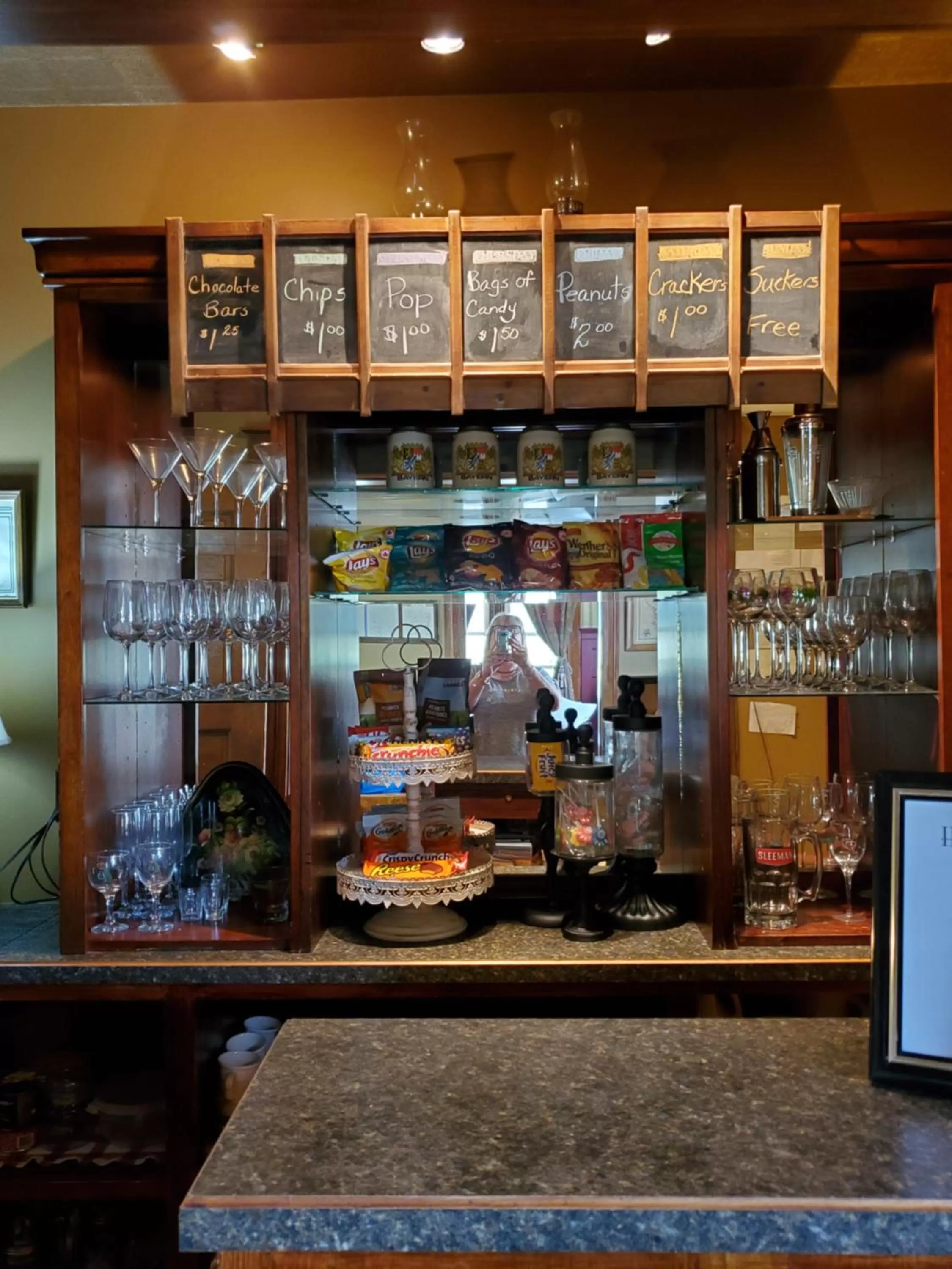 Lounge or bar in The Home Place Inn