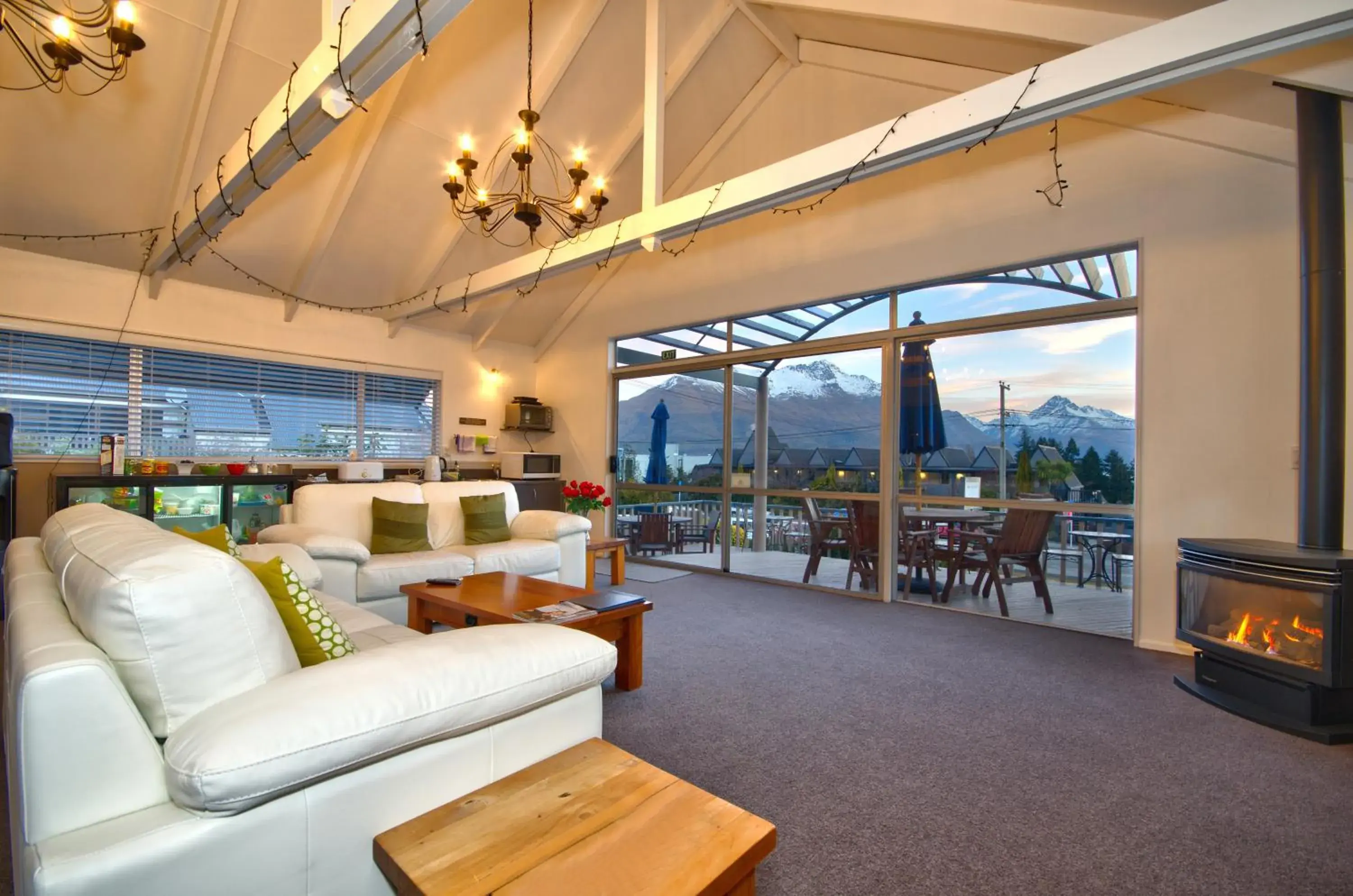 Seating area, Lounge/Bar in Melbourne Lodge