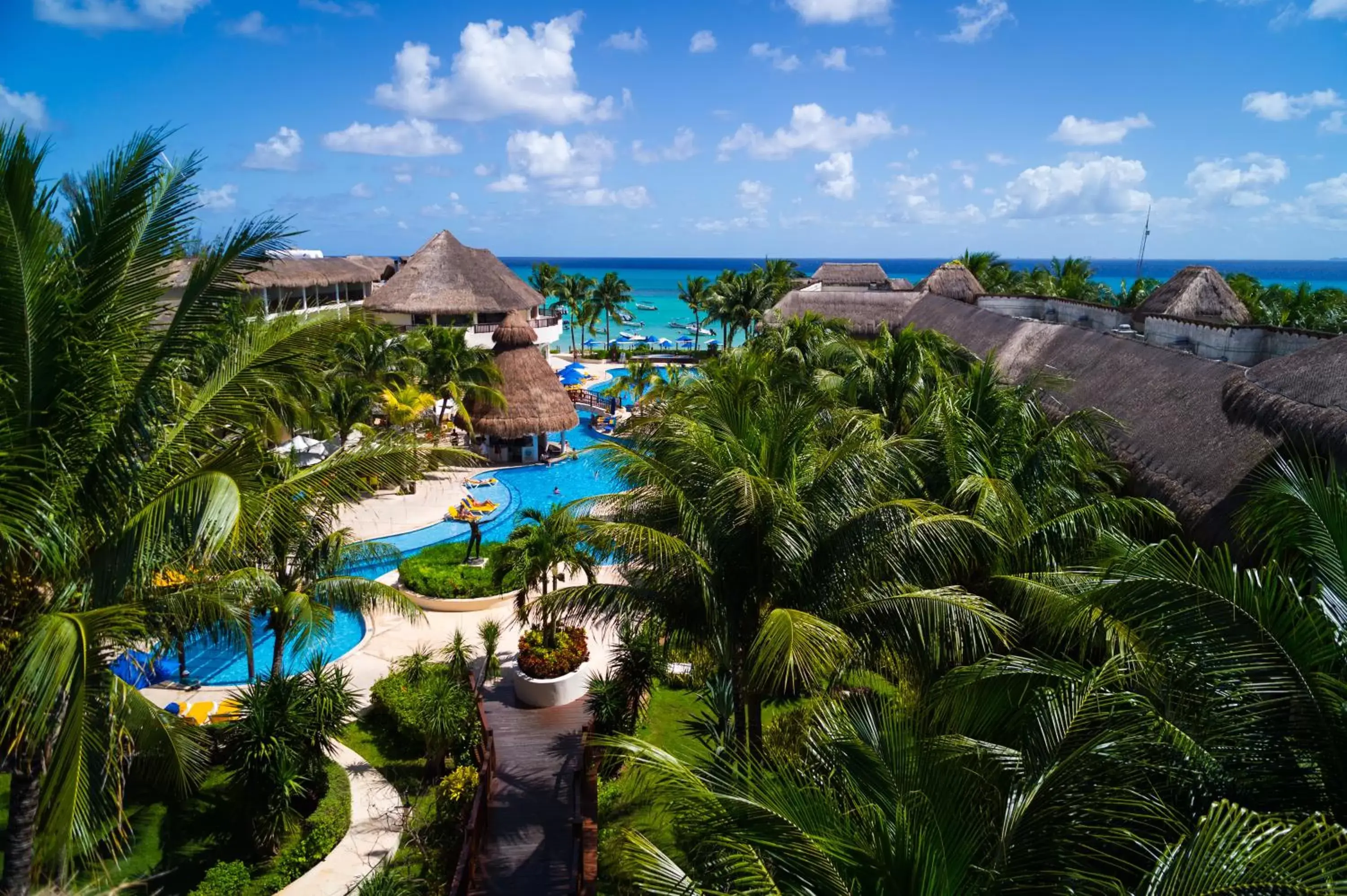 Swimming pool, Bird's-eye View in The Reef Coco Beach & Spa- Optional All Inclusive