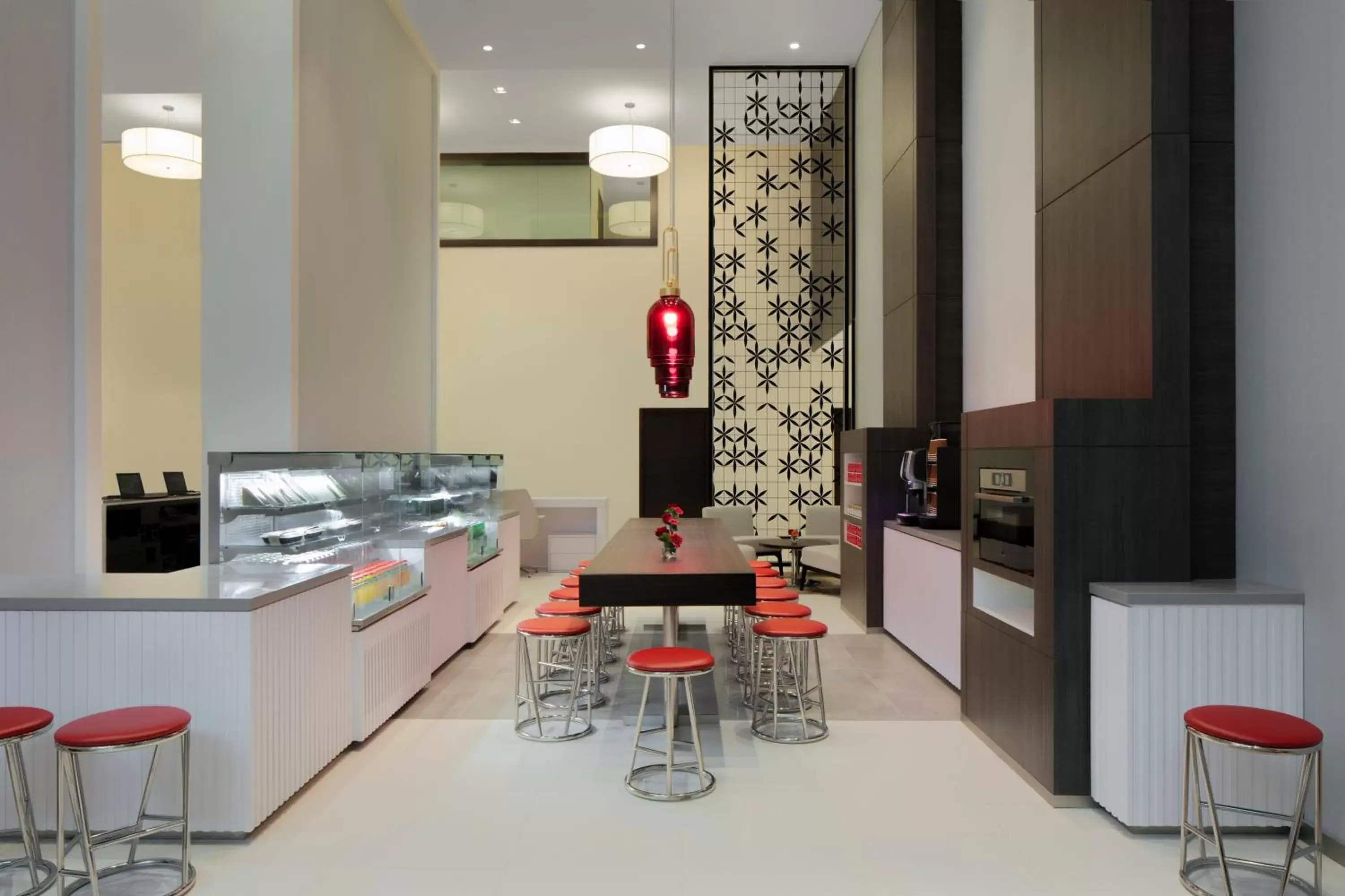 Restaurant/places to eat, Kitchen/Kitchenette in Hyatt Place Dubai Jumeirah Residences