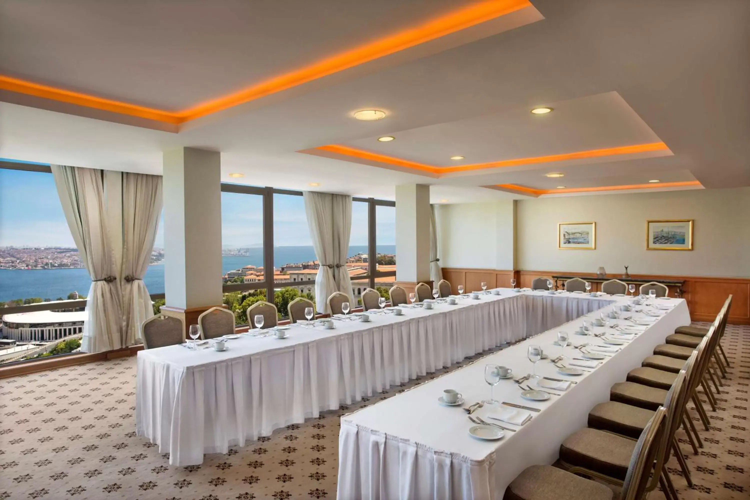 Meeting/conference room in Hilton Istanbul Bosphorus