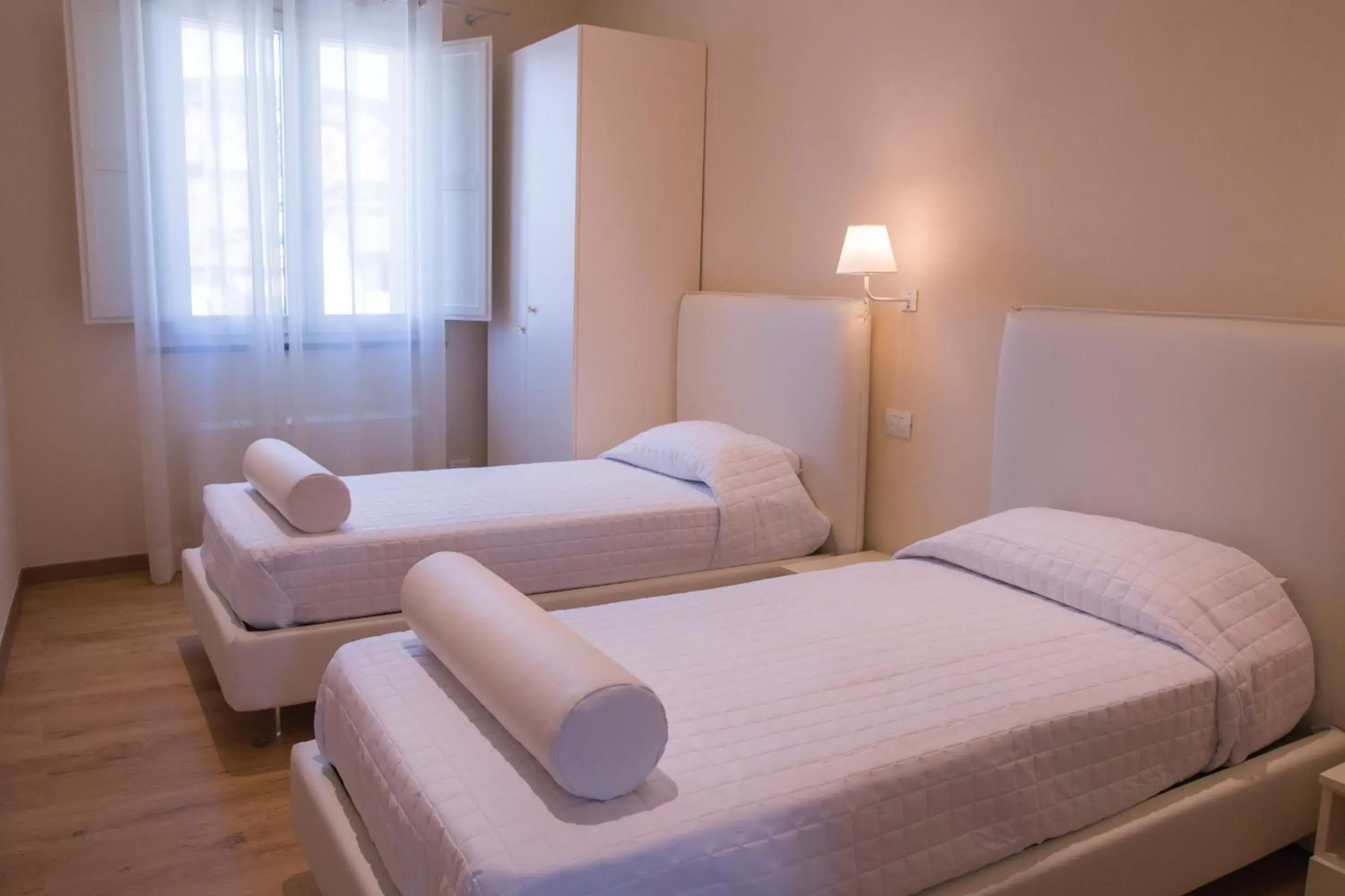 Twin Room with Private Bathroom - single occupancy in B&B SILVIA Twin Room with Private Bathroom - single occupancy in B&B SILVIA