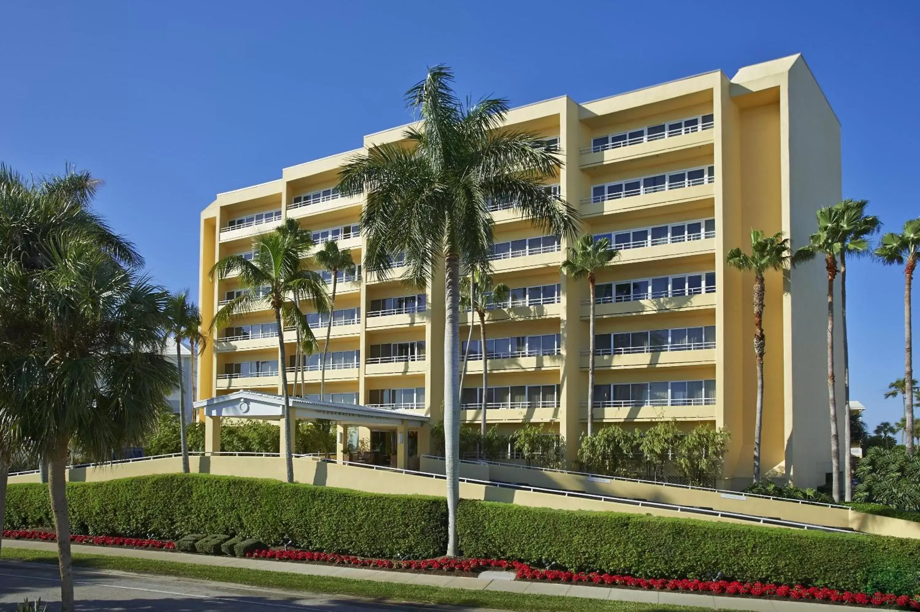 Facade/entrance, Property Building in Edgewater Beach Hotel