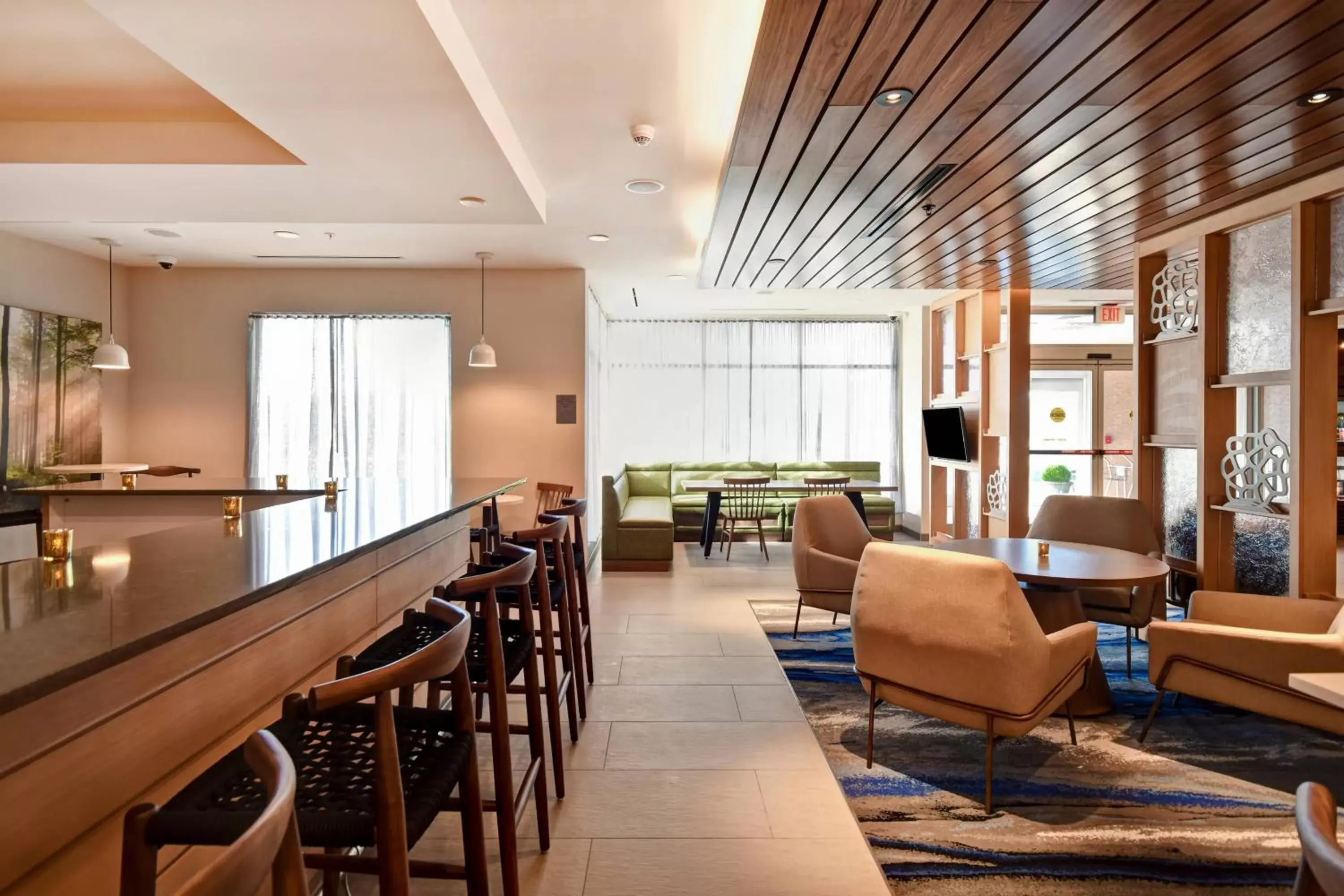 Lobby or reception, Lounge/Bar in Fairfield Inn & Suites by Marriott Plymouth
