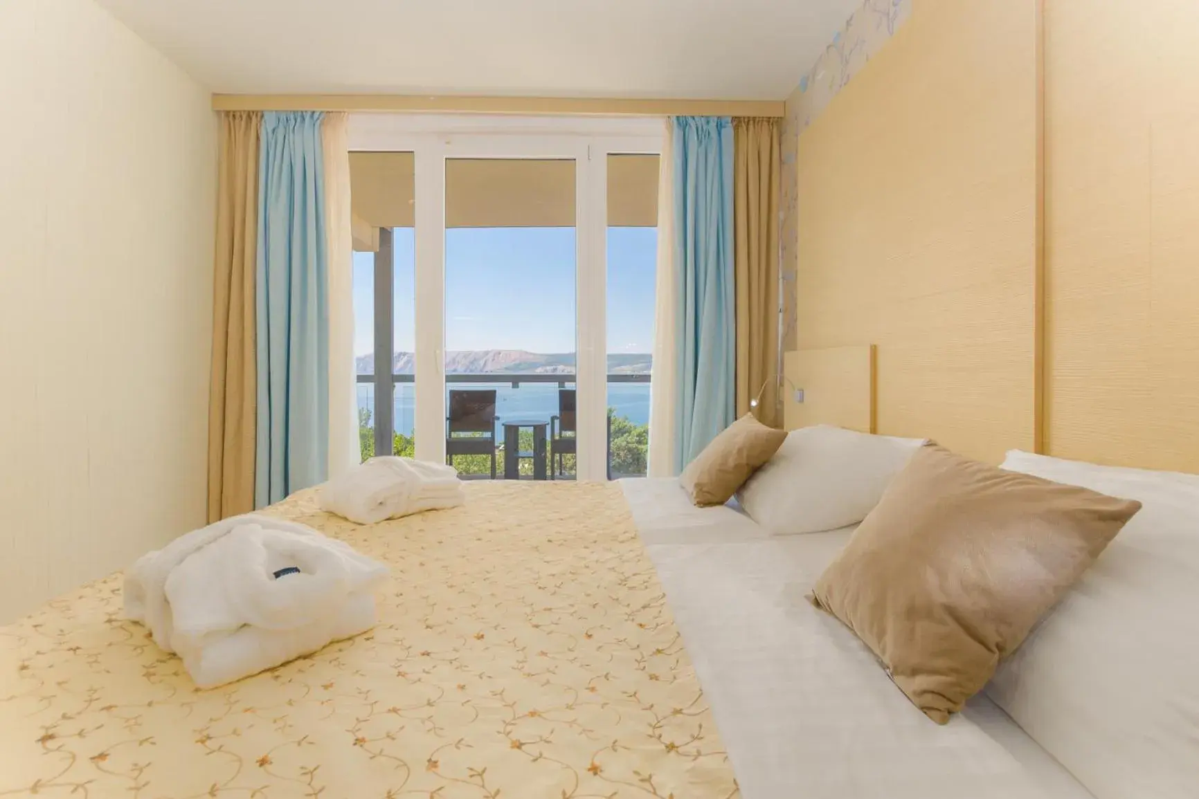 Bed in Wyndham Grand Novi Vinodolski Resort