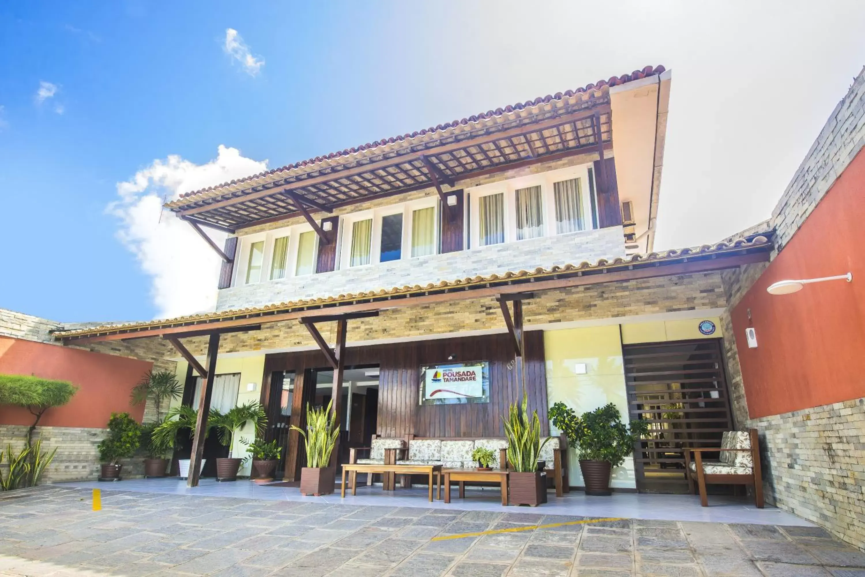 Facade/entrance, Property Building in Hotel Pousada Tamandaré - PB