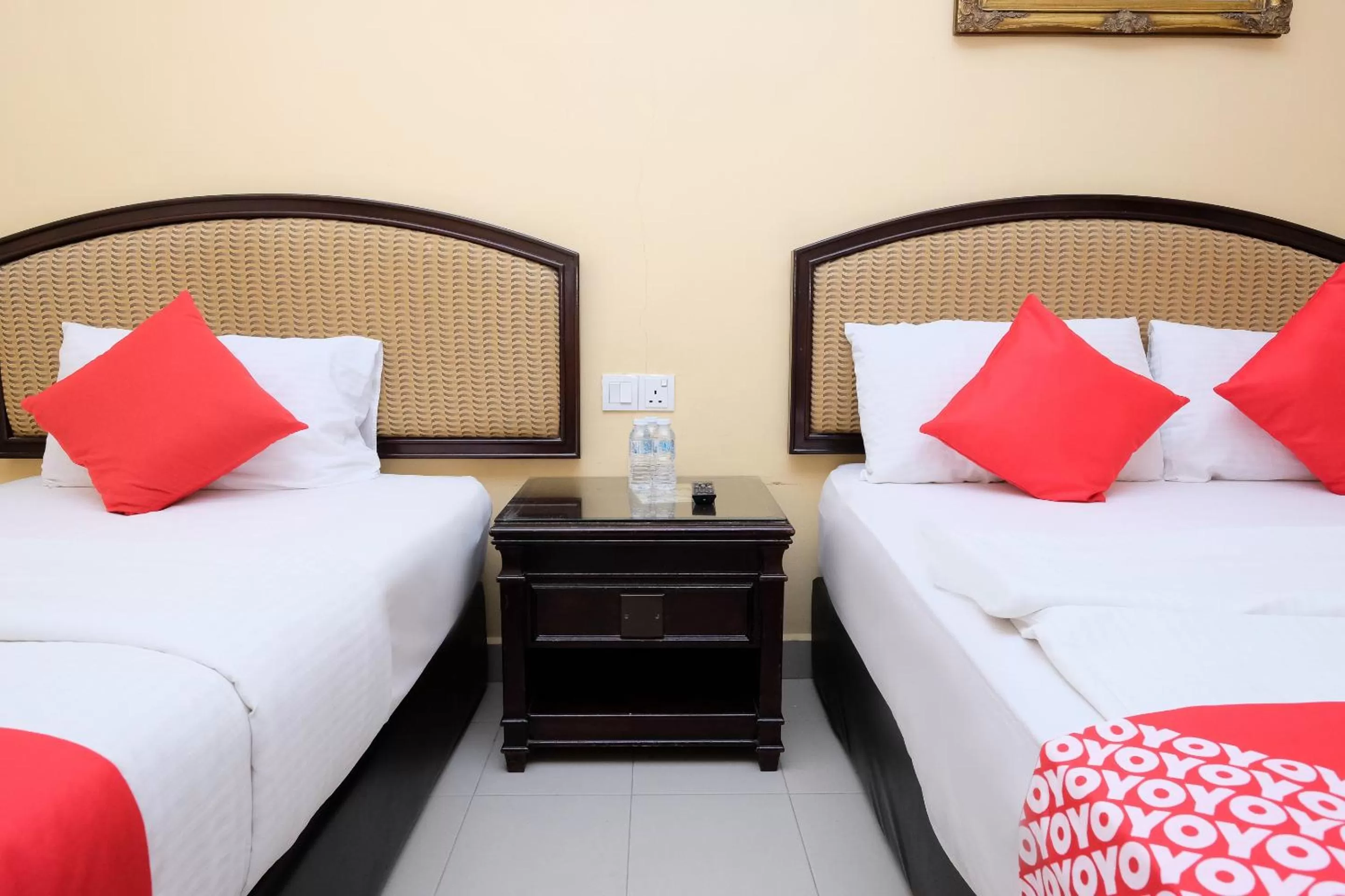 Bedroom in Super OYO 635 Seven Days Hotel