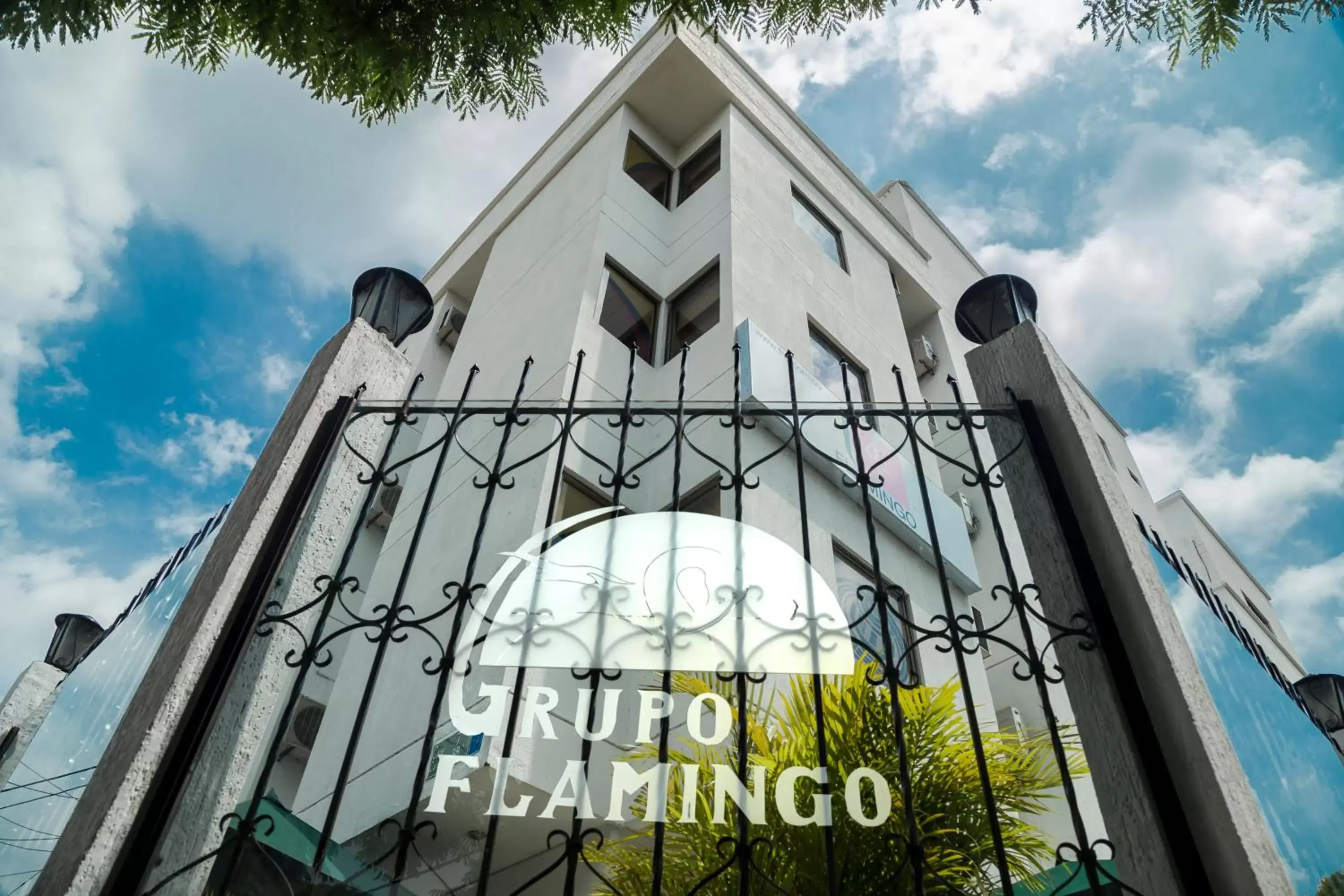 Property Building in Hotel Flamingo Cali