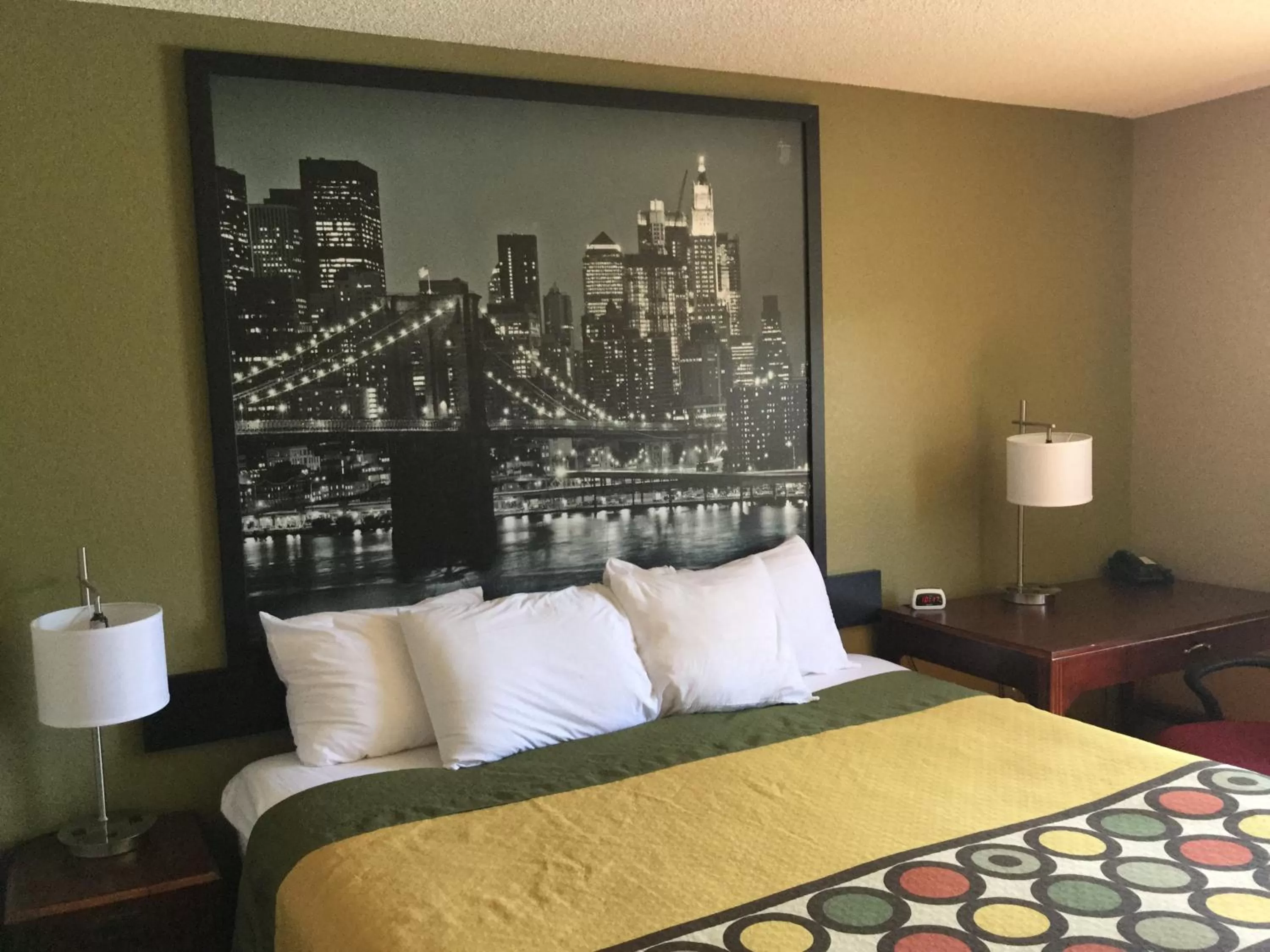 Bedroom, Bed in Super 8 by Wyndham Amsterdam