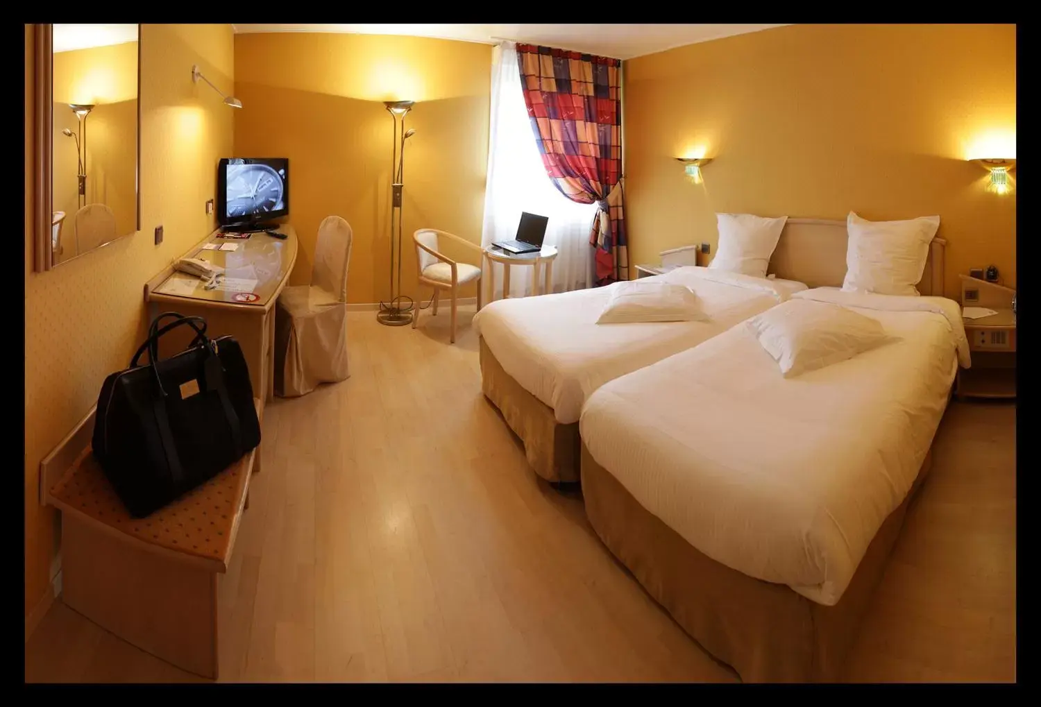 Photo of the whole room in Best Western Plus La Fayette Hotel et SPA