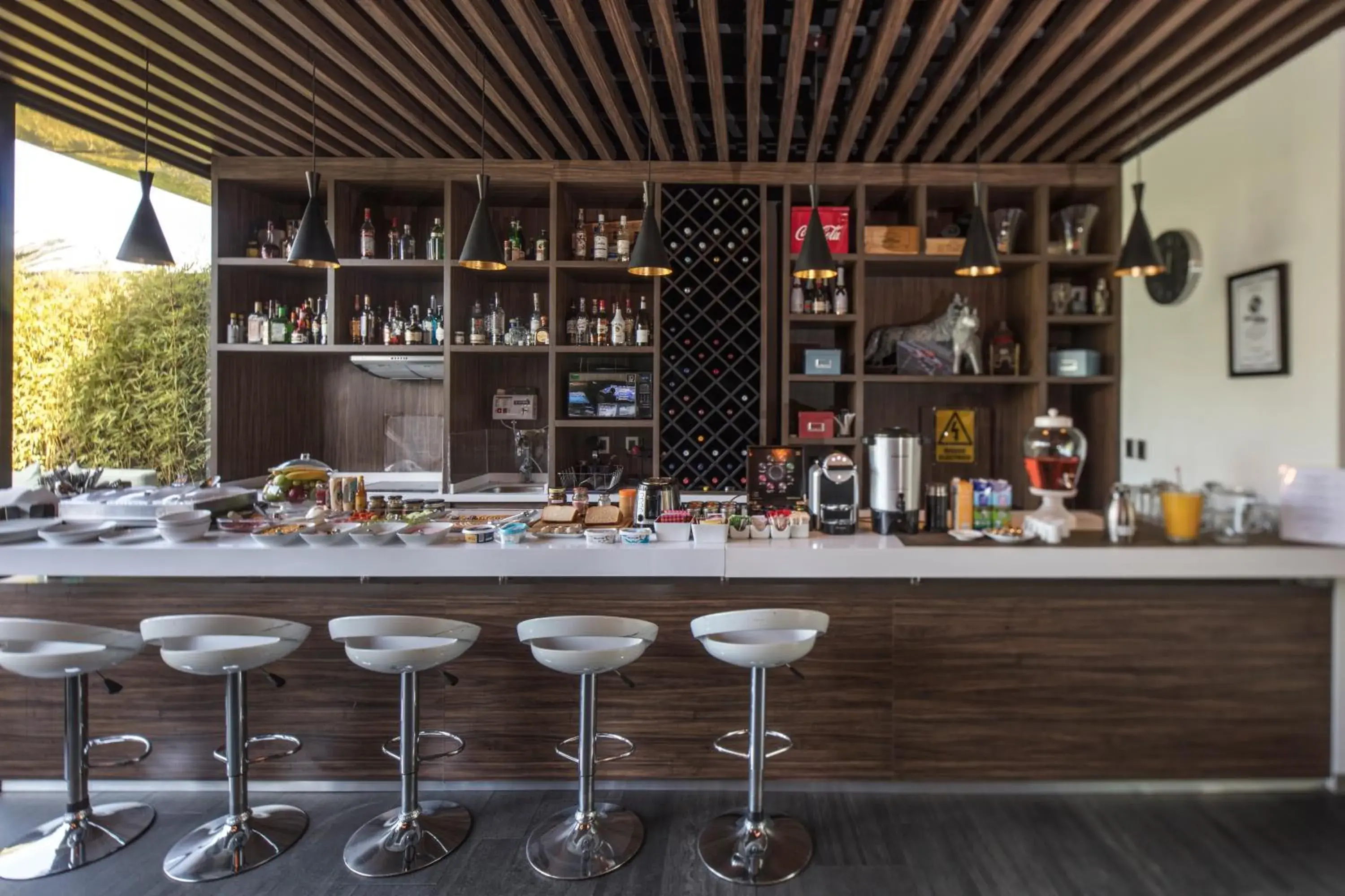 Breakfast, Lounge/Bar in FlowSuites Condesa - Adults Only