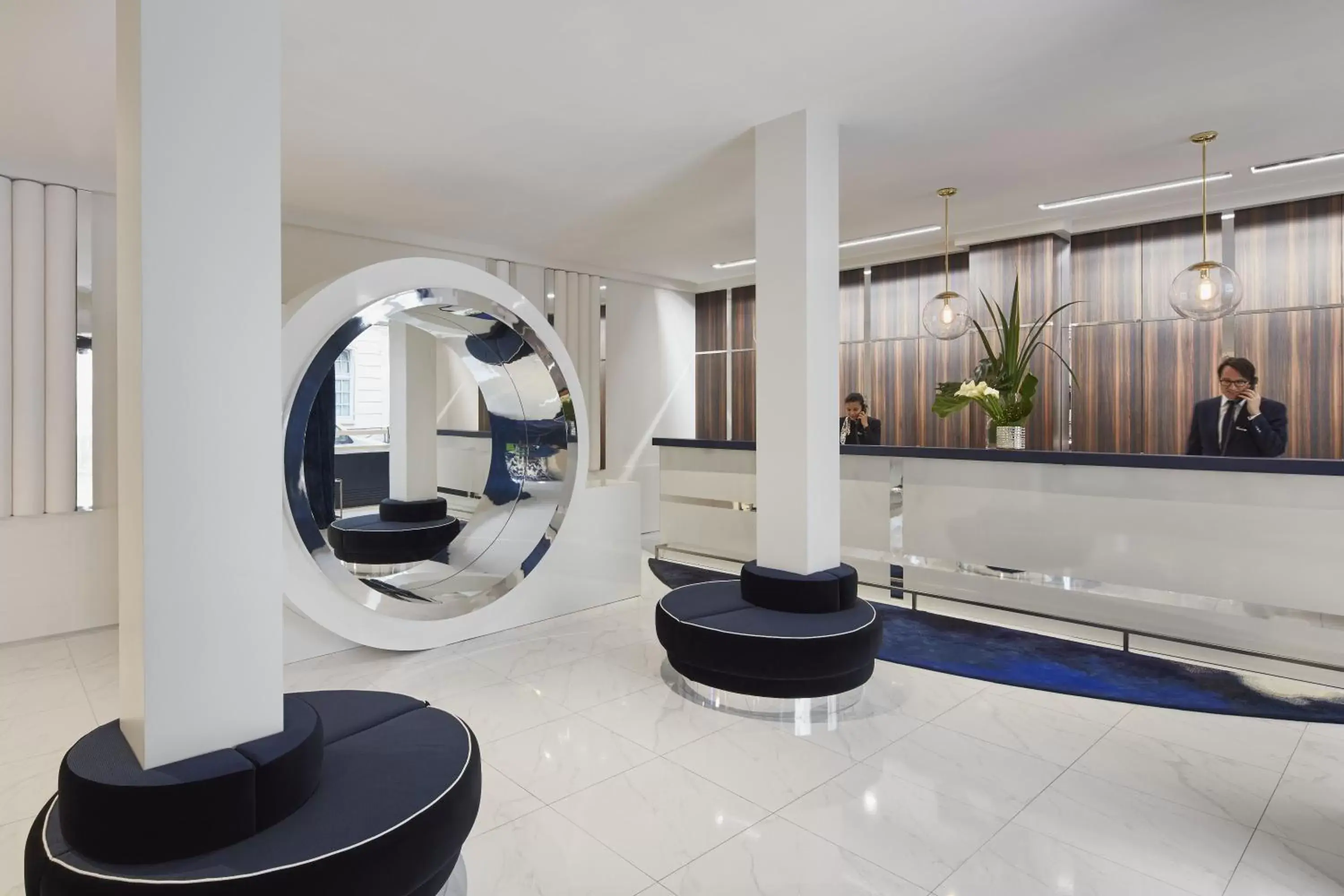 Lobby or reception, Bathroom in Hôtel Bel Ami