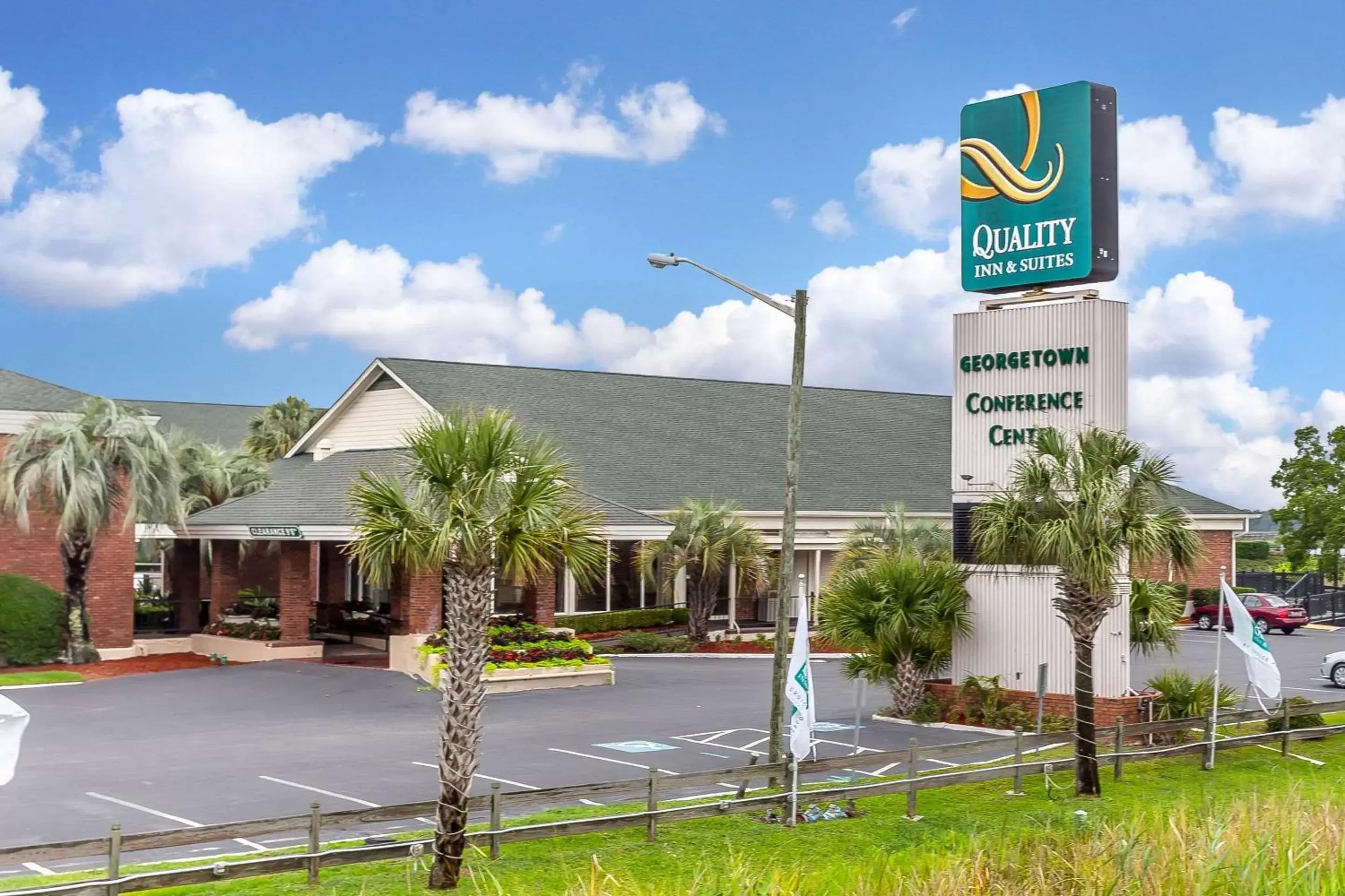 Property building in Quality Inn & Suites Georgetown