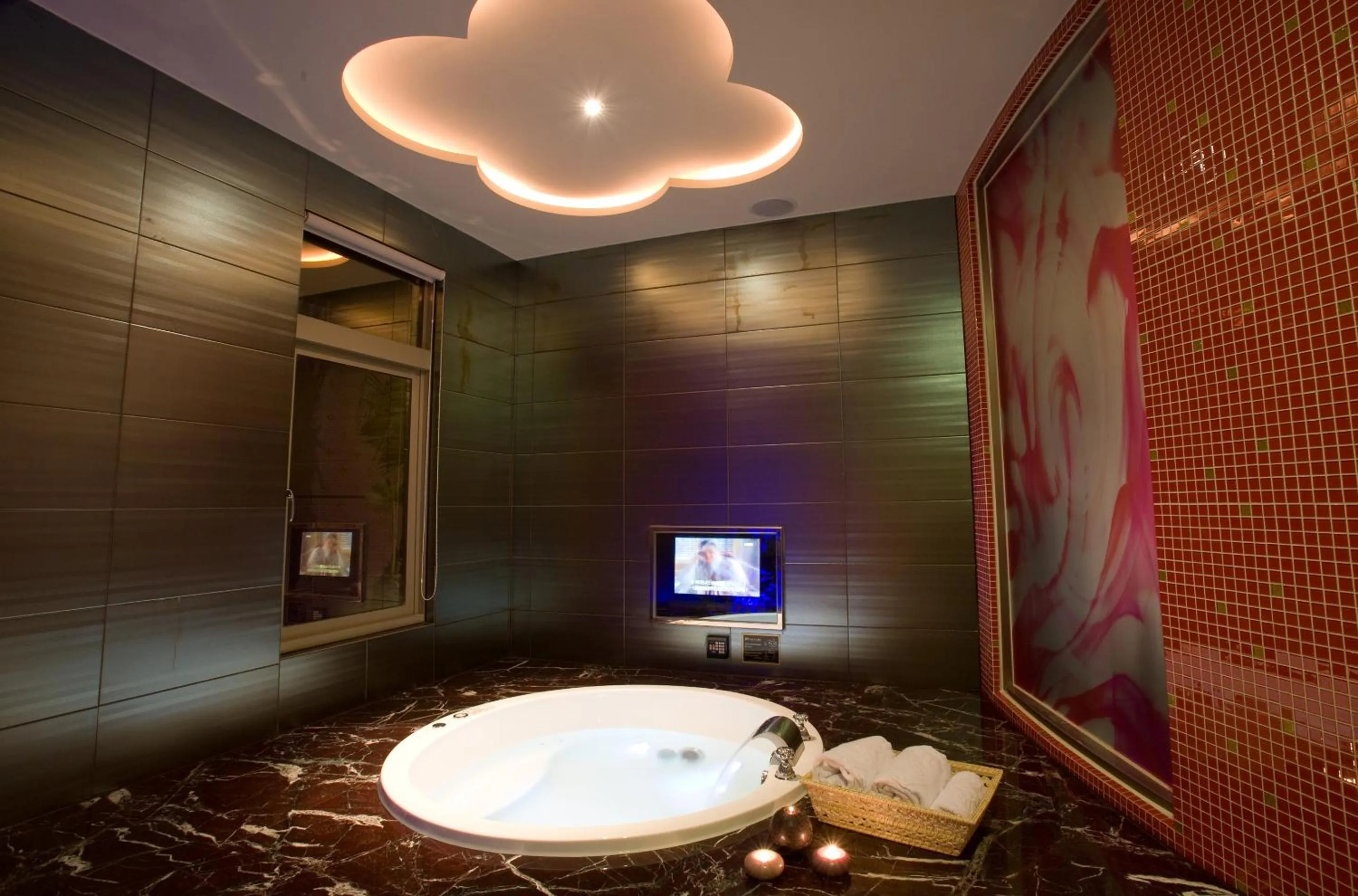 Bathroom in Yes Motel