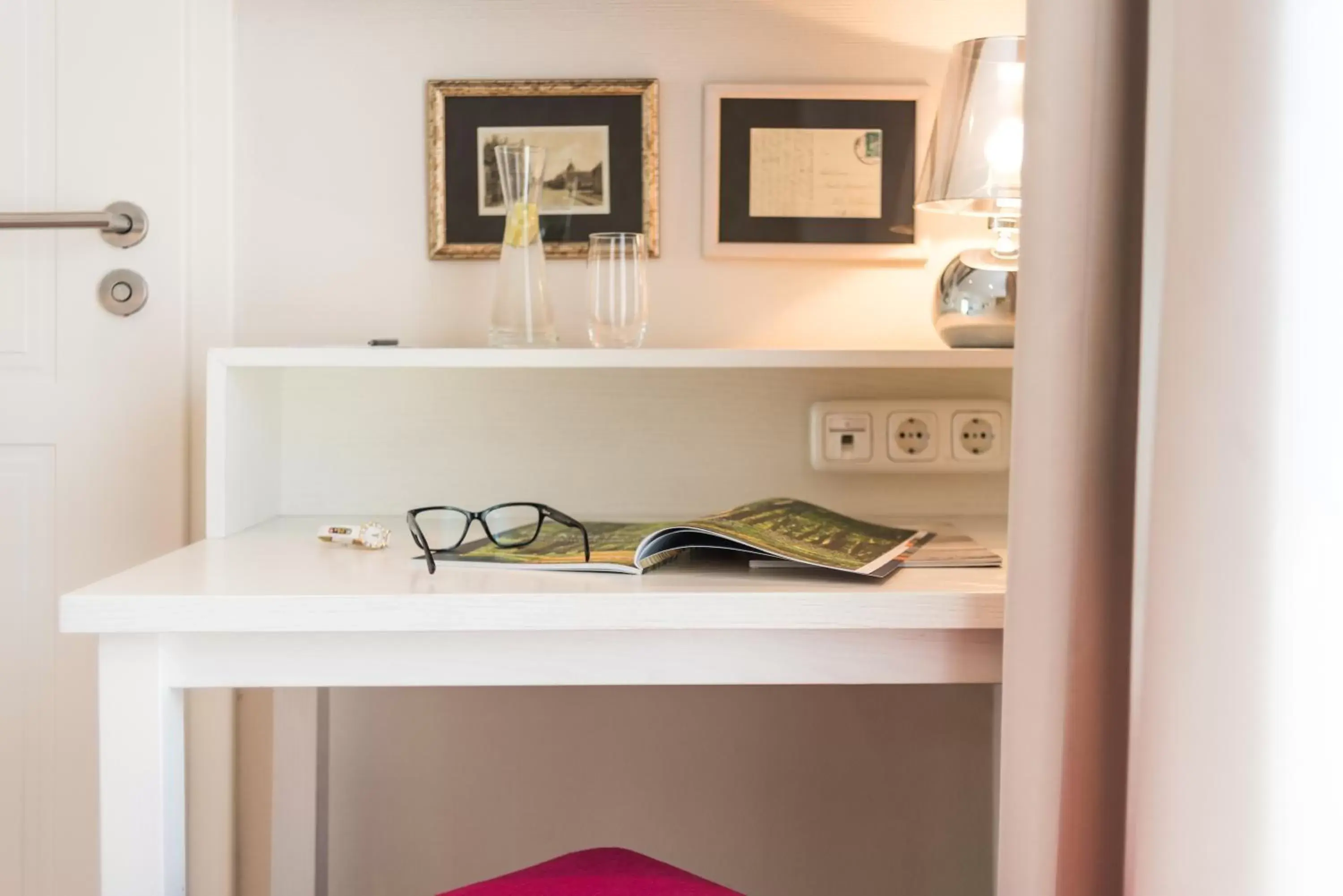 Photo of the whole room, TV/Entertainment Center in Romantik Hotel Reichshof