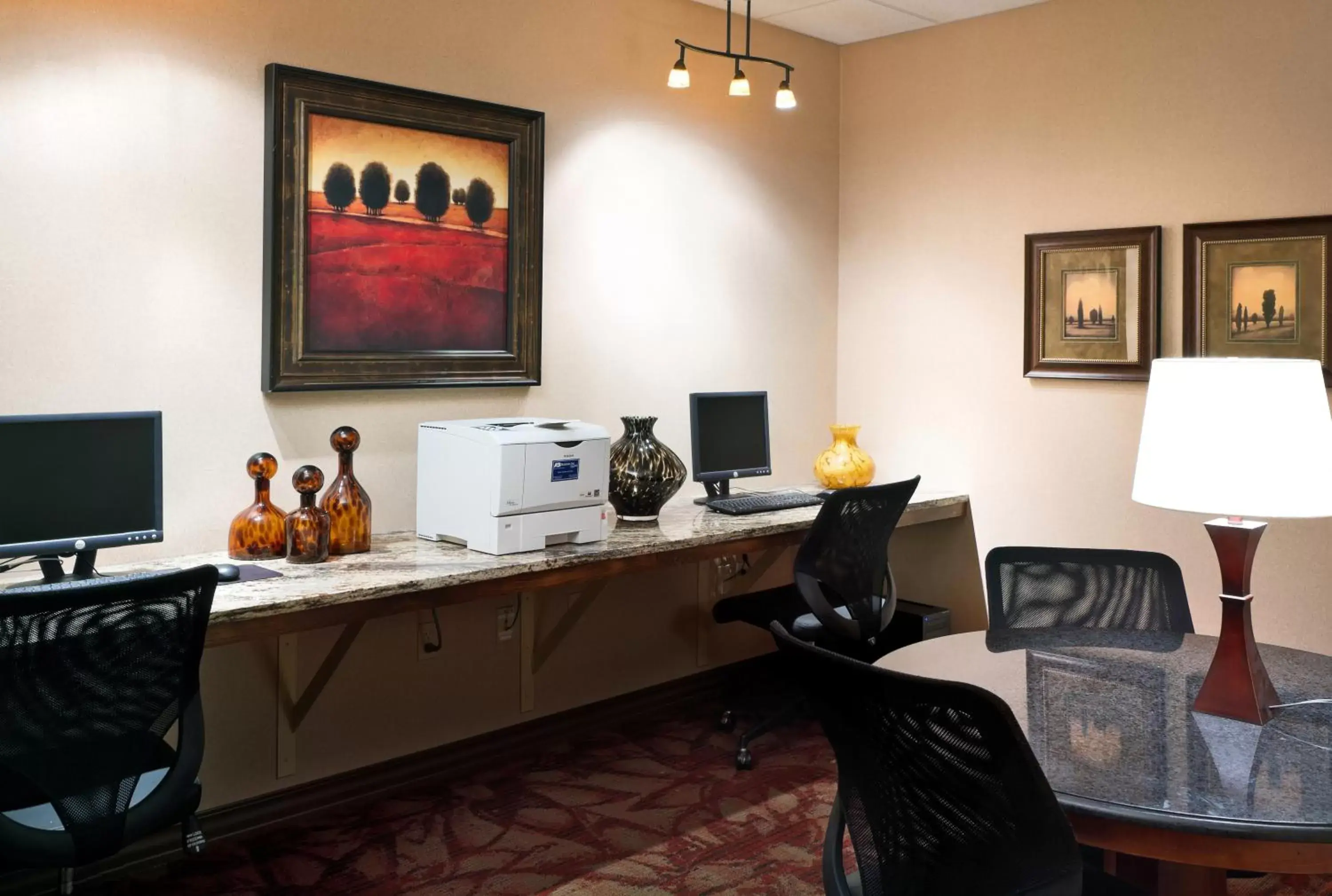 Business facilities in ClubHouse Hotel Sioux Falls