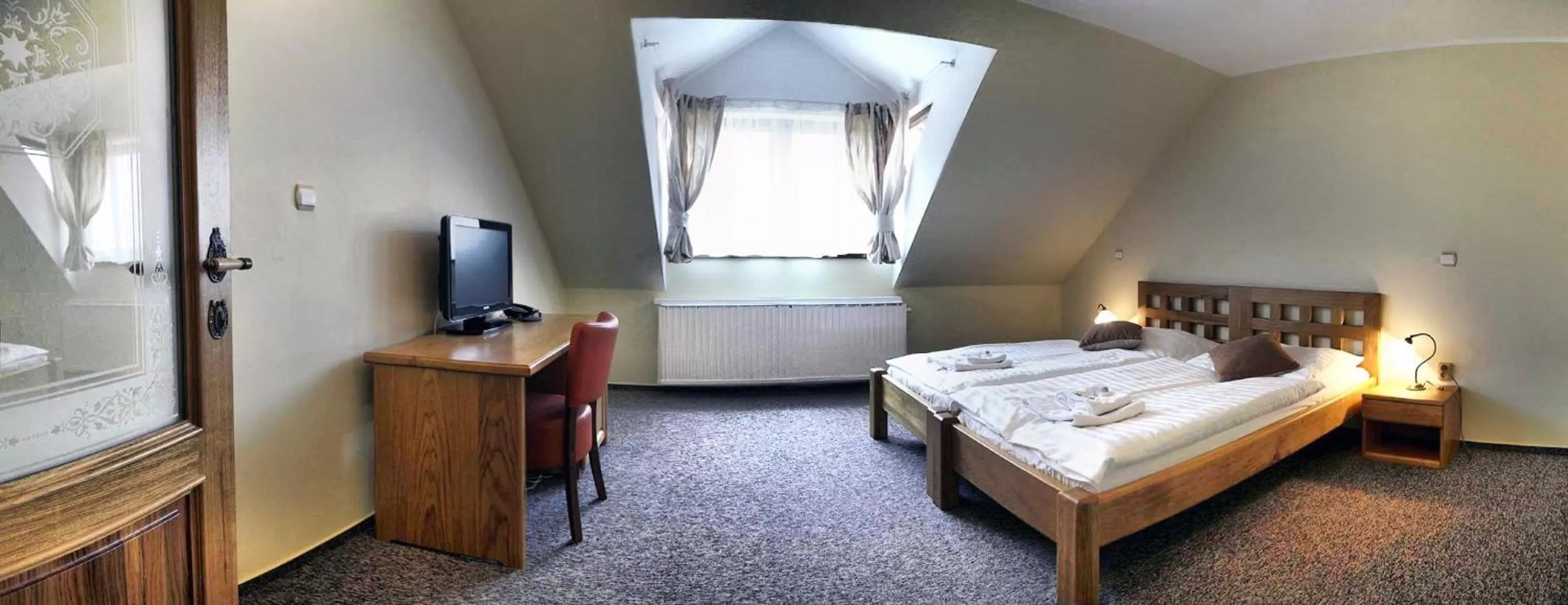 Photo of the whole room, Bed in Hotel Farma Vysoká