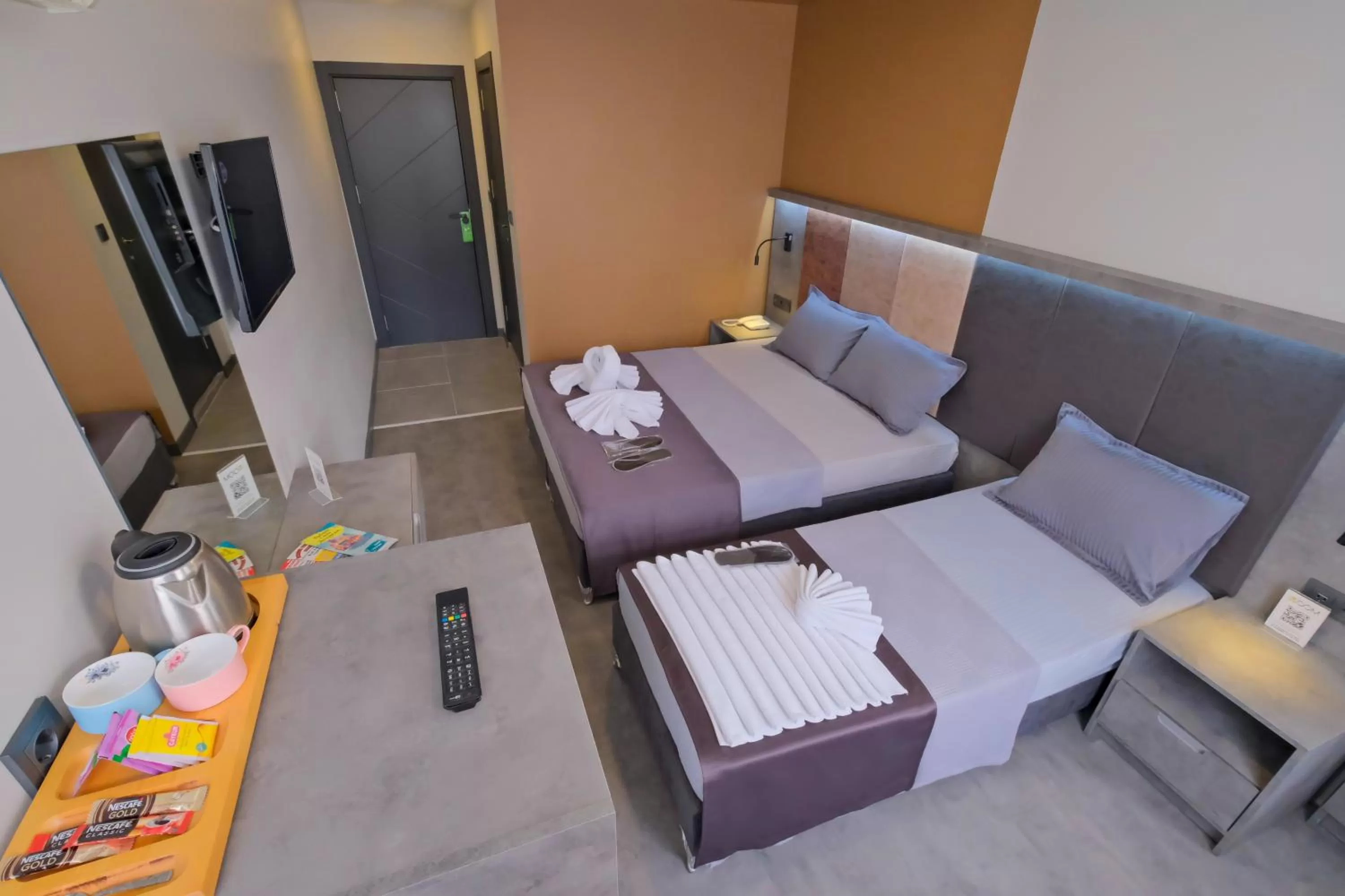 Bed in The Queen Hotel