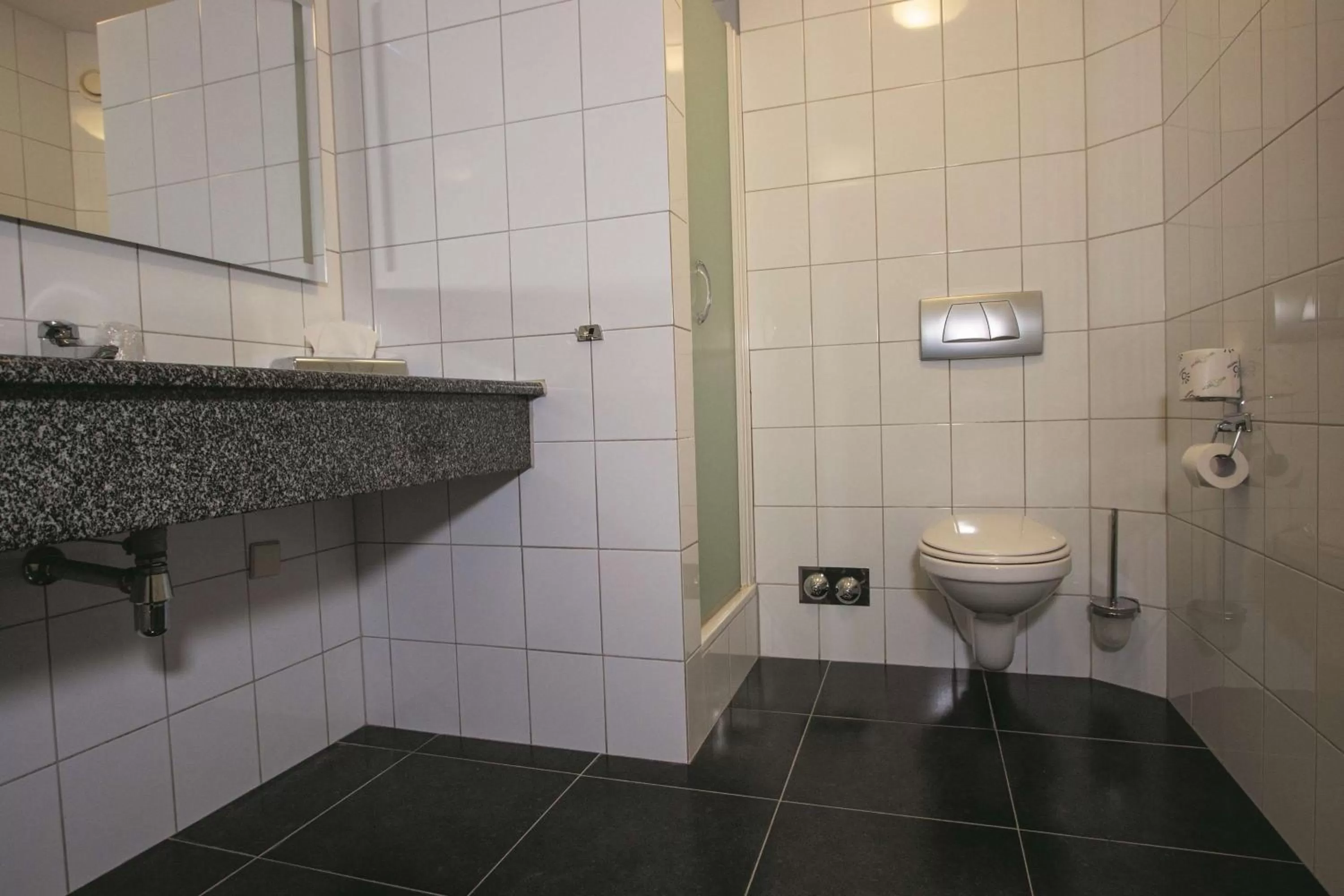 Double Room with Two Single Beds - Non-Smoking in Best Western Hotel Nobis Eindhoven-Venlo A67