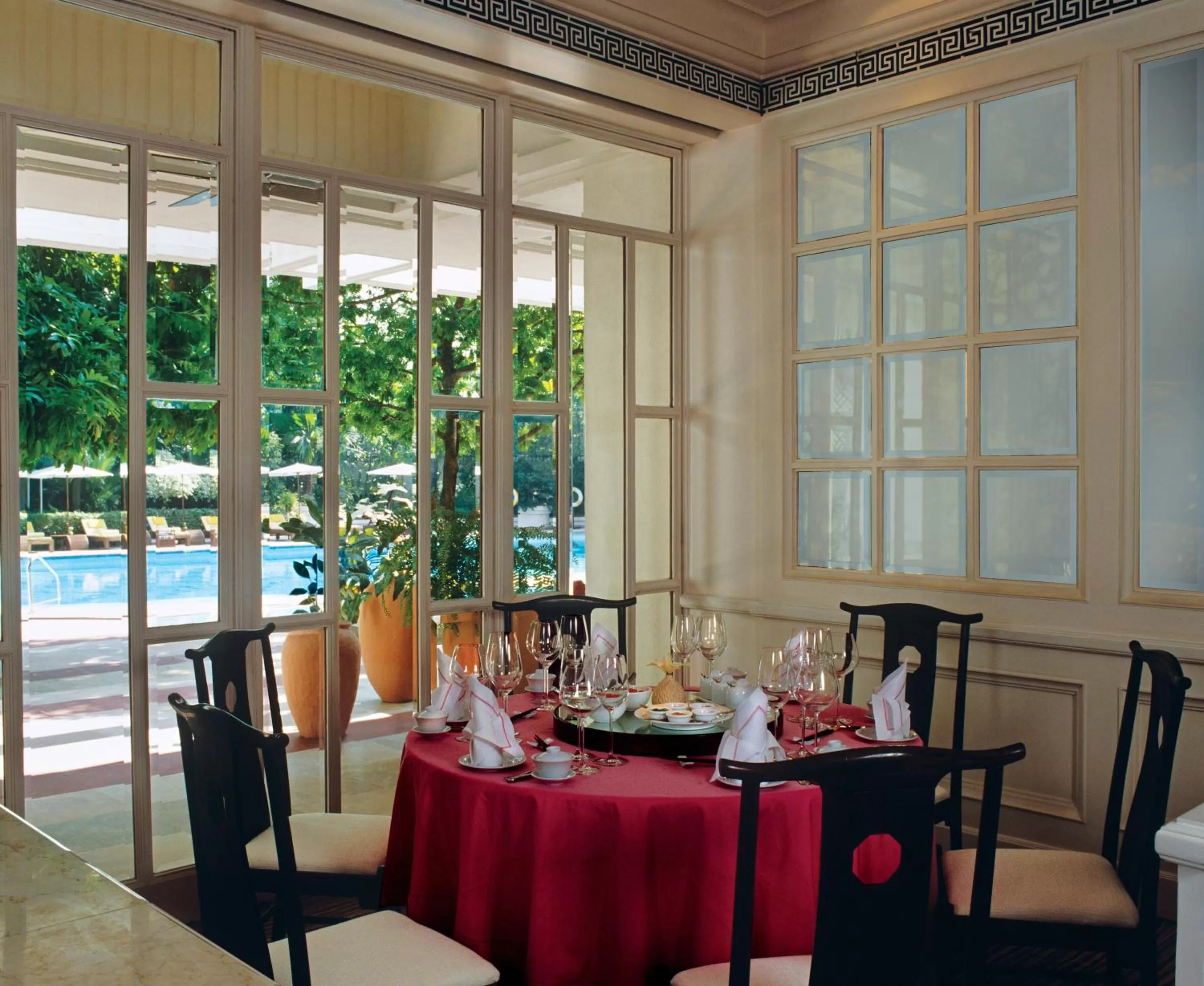 Restaurant/places to eat in Taj Bengal