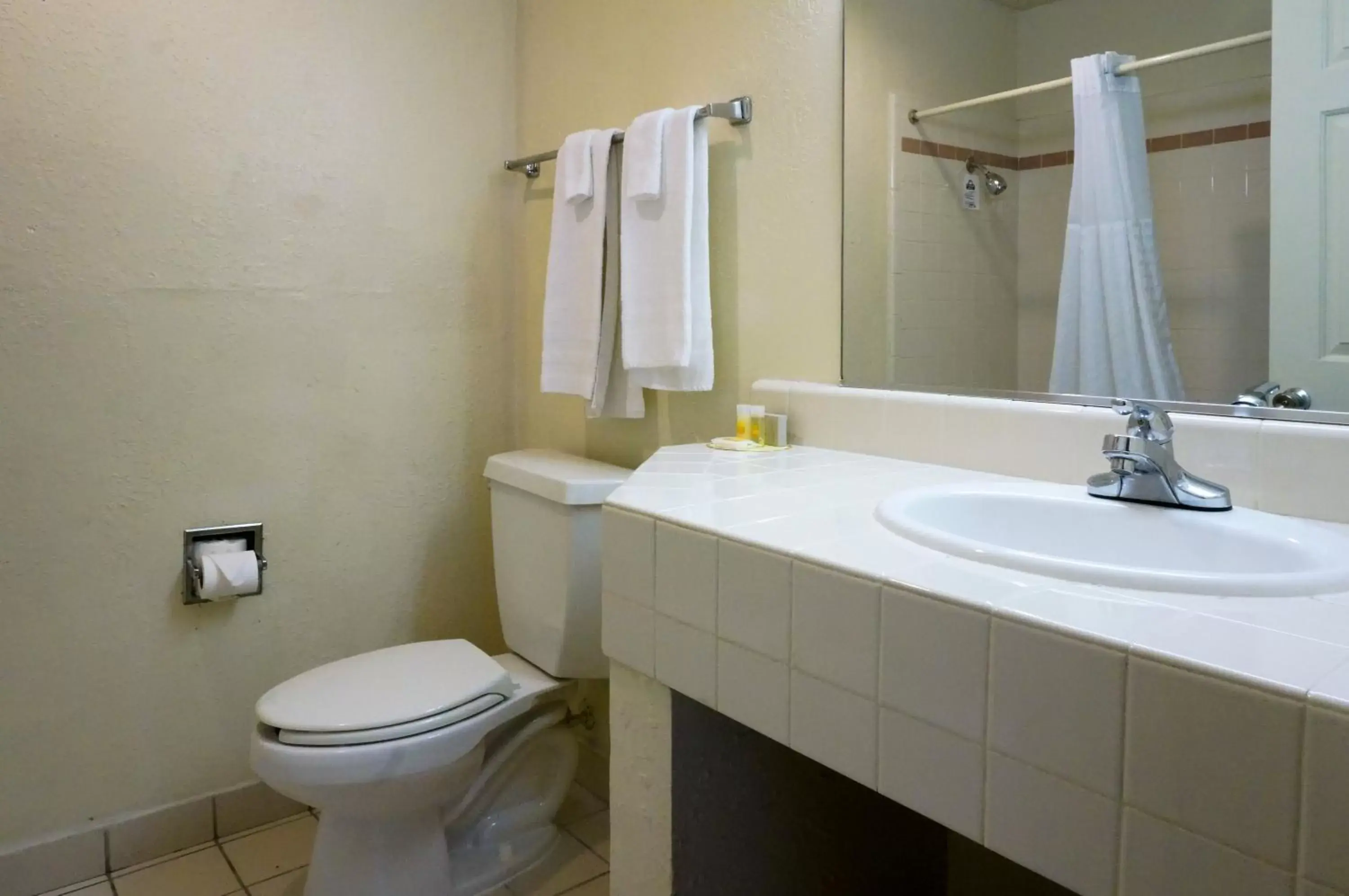 Bathroom in Mission Inn and Suites