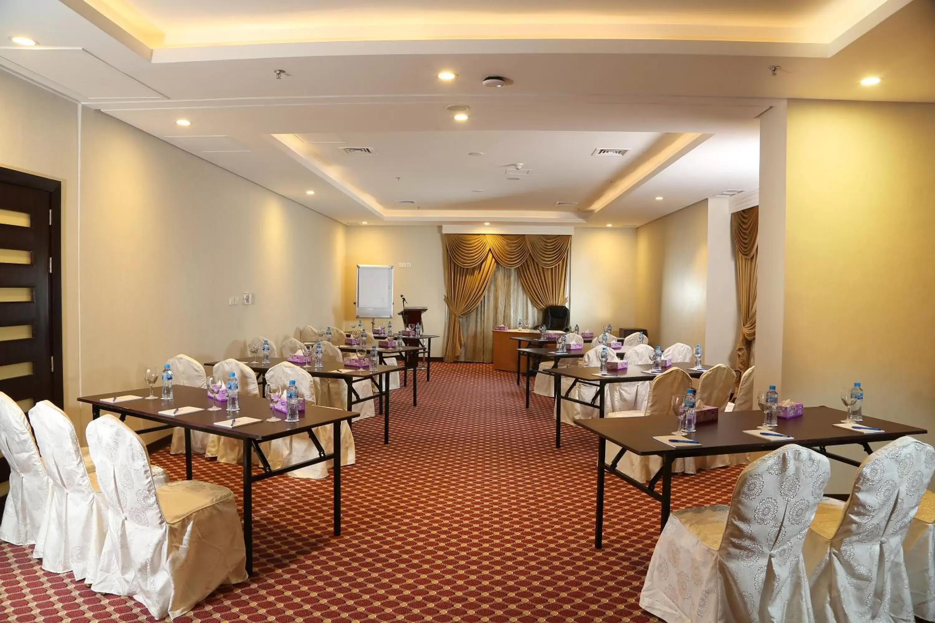 Other, Restaurant/Places to Eat in Best Western Plus Salmiya