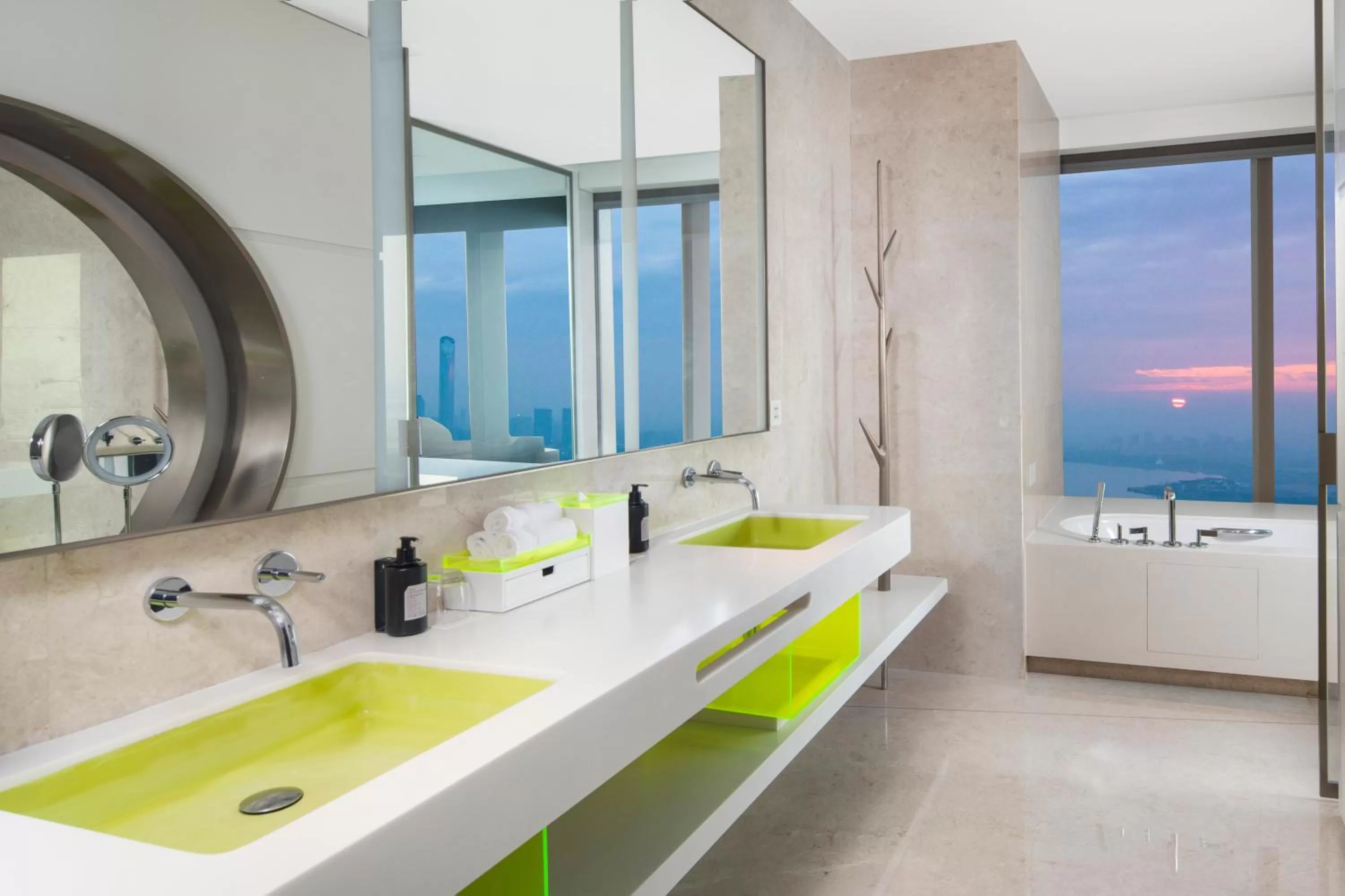 Toilet in W Suzhou - Jinji Lake