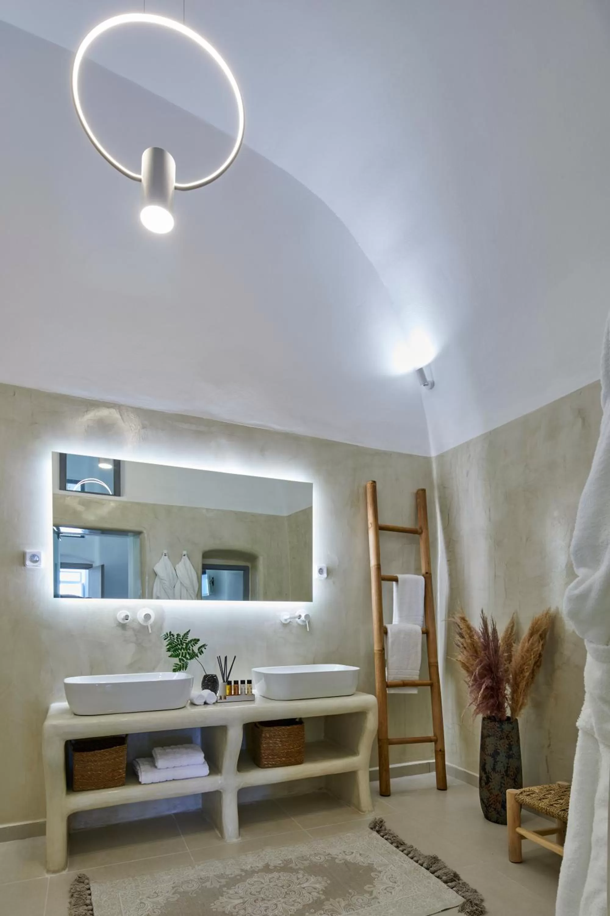 Bathroom, Bed in U & ME SUITES