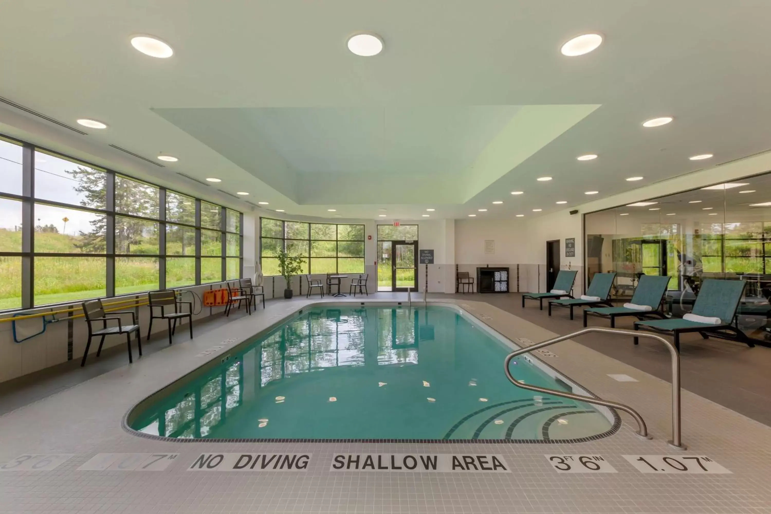 Pool view, Swimming Pool in Best Western Premier Northwood Hotel