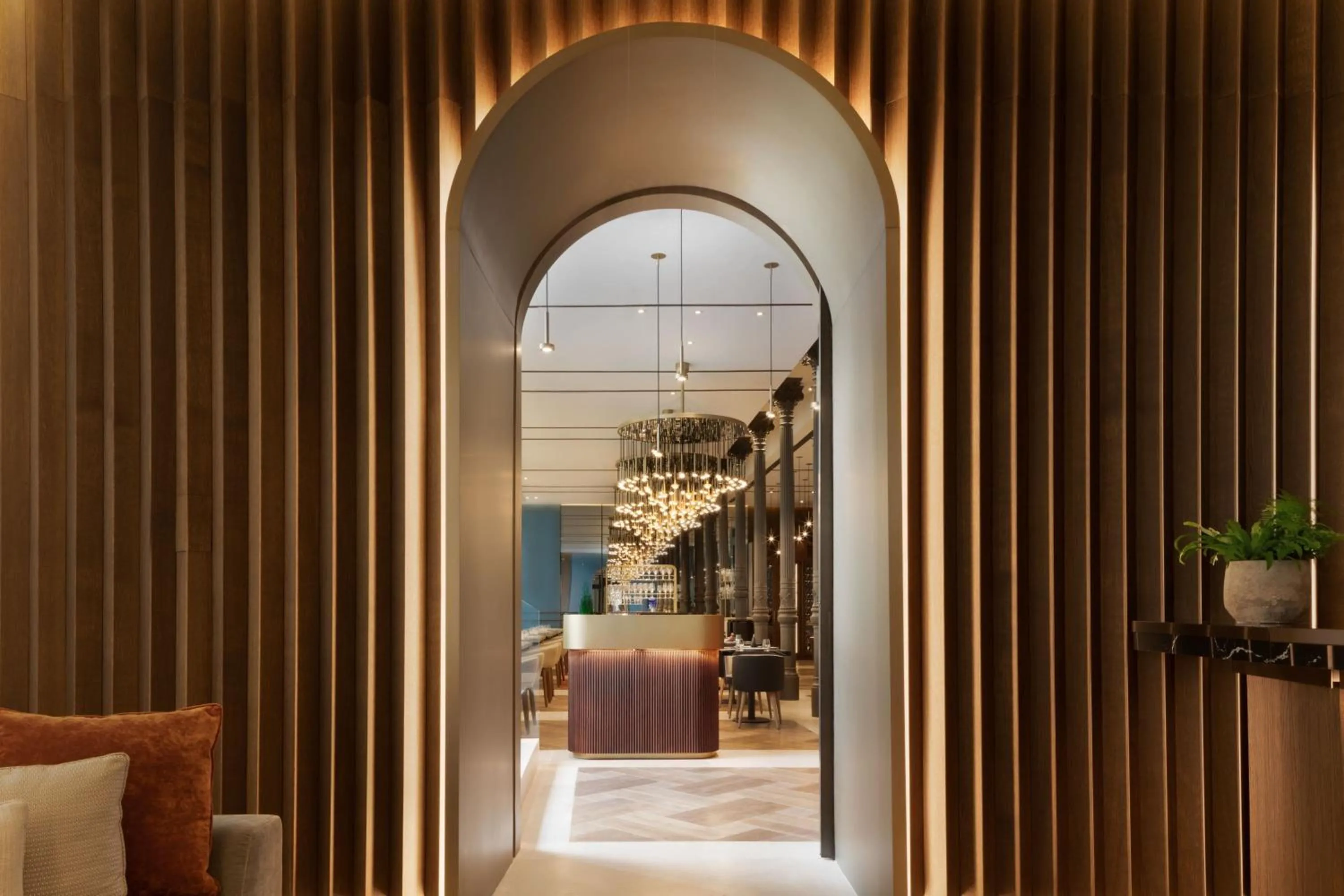 Restaurant/places to eat in JW Marriott Hotel Madrid