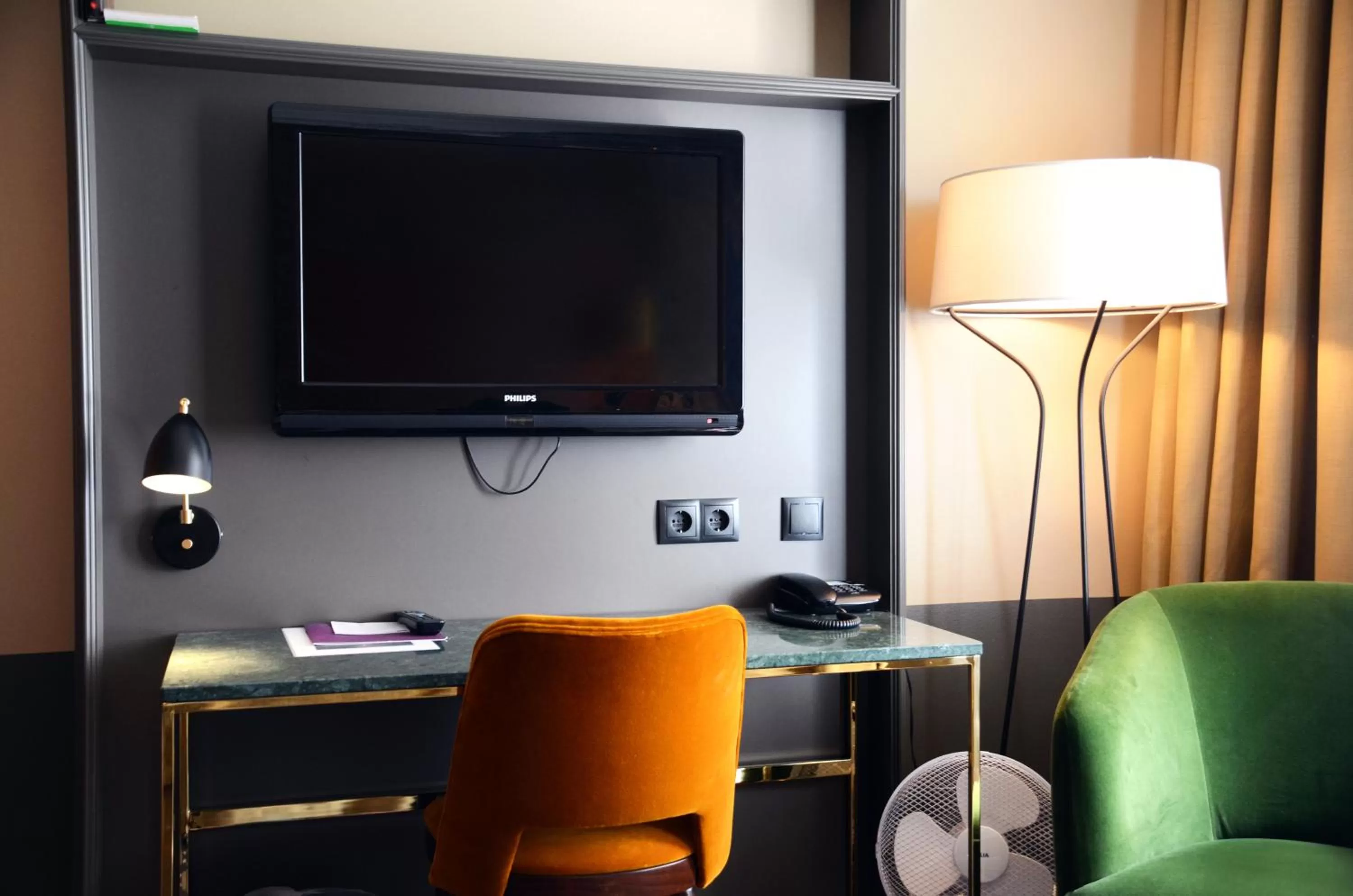 TV and multimedia in Home Hotel Temperance