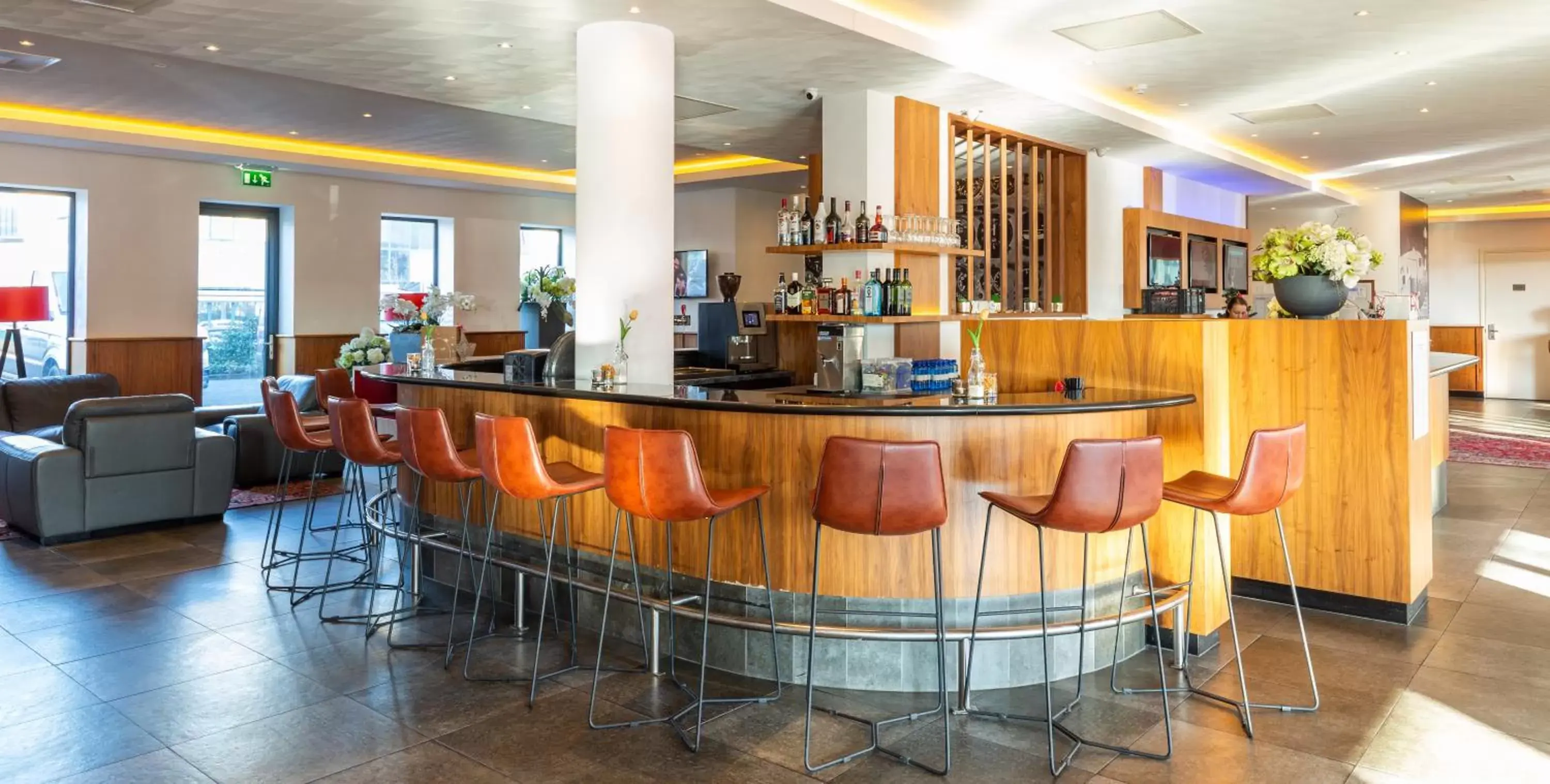 Lounge or bar, Lounge/Bar in Bastion Hotel Amsterdam Airport