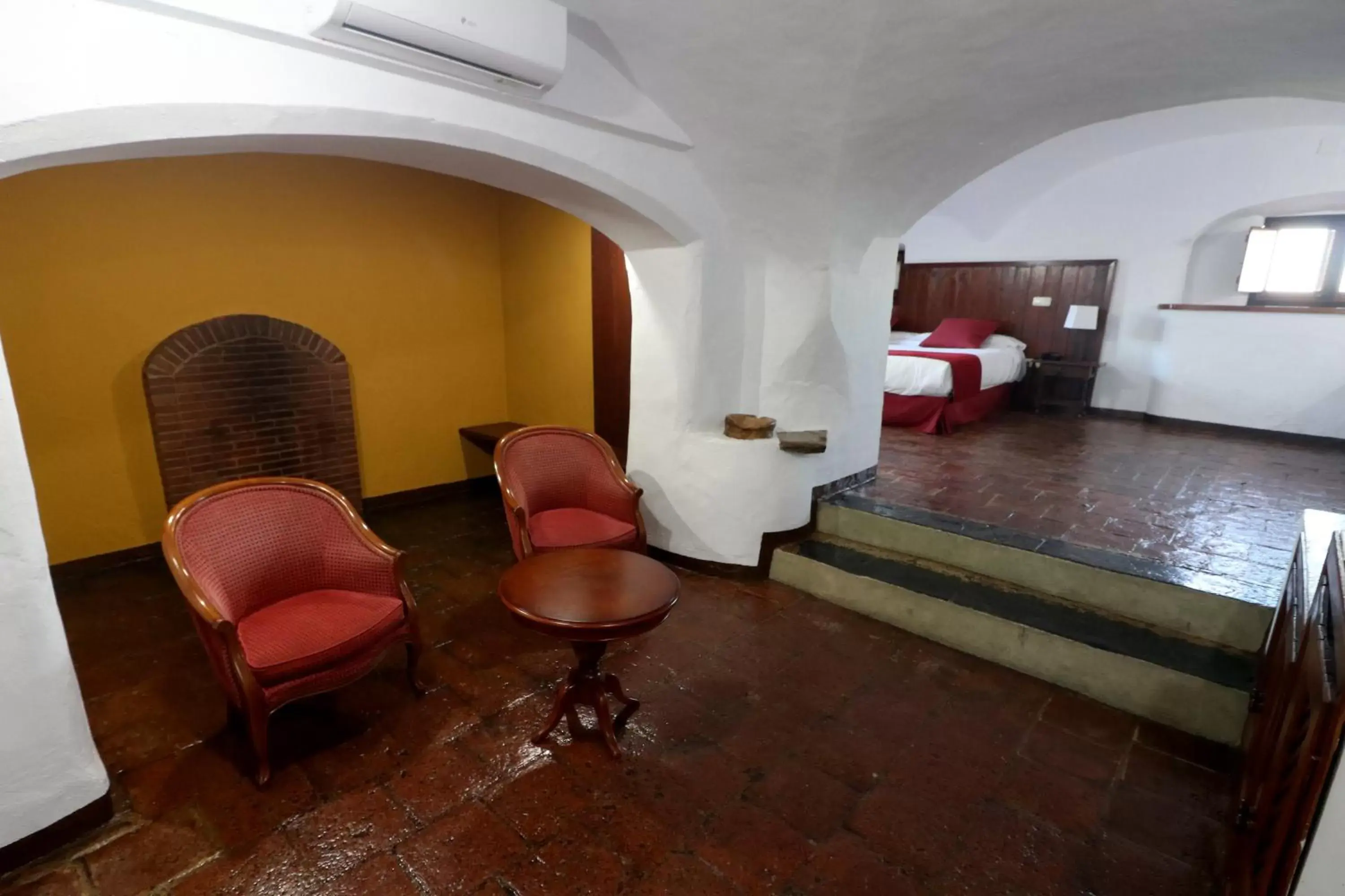 Bedroom, Seating Area in Hotel Monasterio de Rocamador