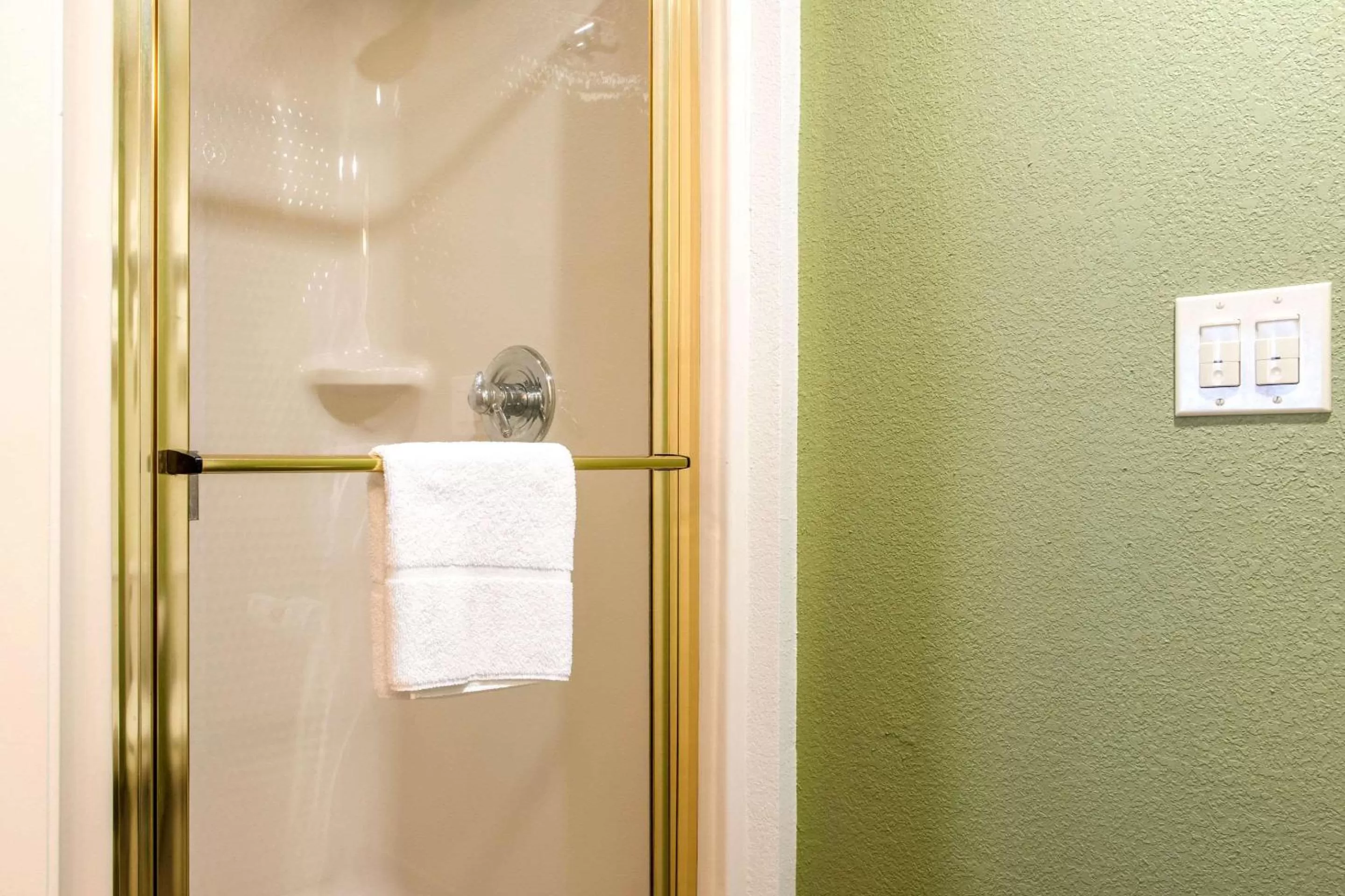 Bathroom in Sleep Inn & Suites Columbus South