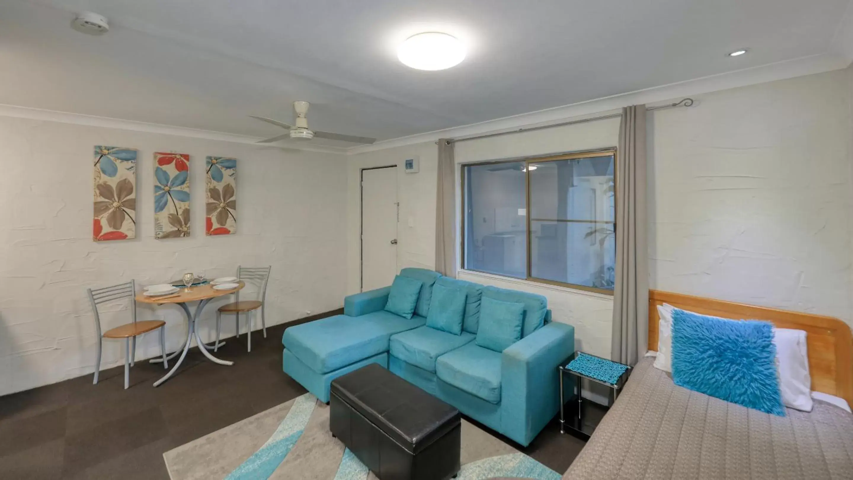 Seating Area in Grafton Lodge Motel