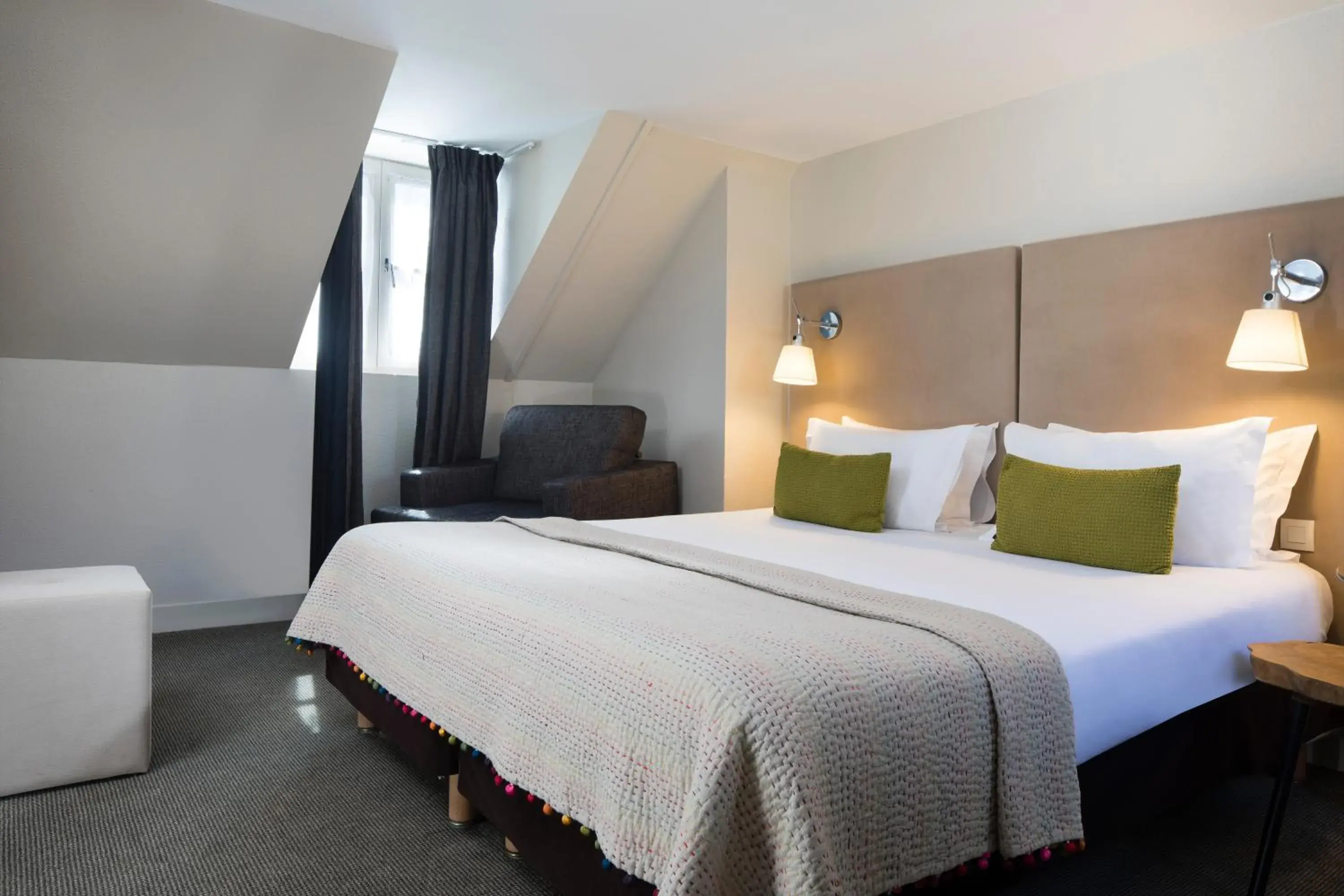 Bedroom, Bed in Hotel d'Espagne