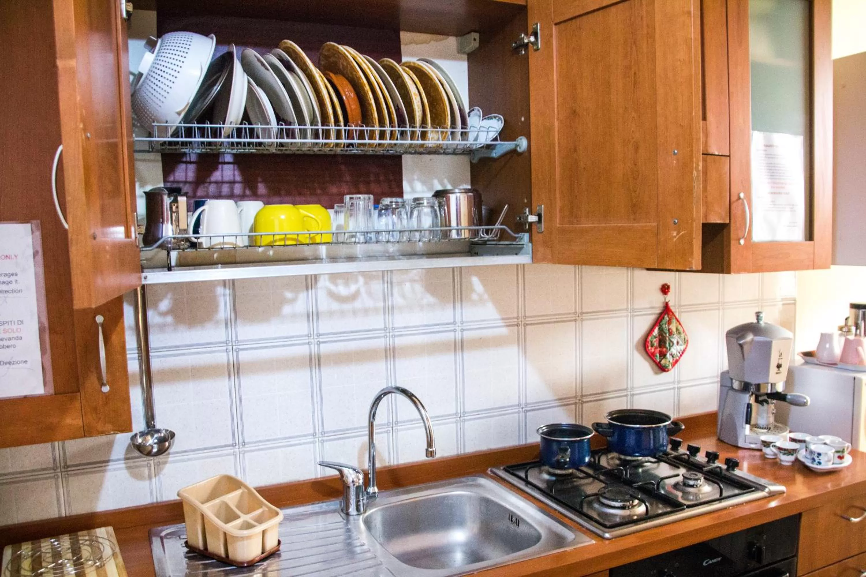 Kitchen or kitchenette, Kitchen/Kitchenette in B&B Carbonara Napoli