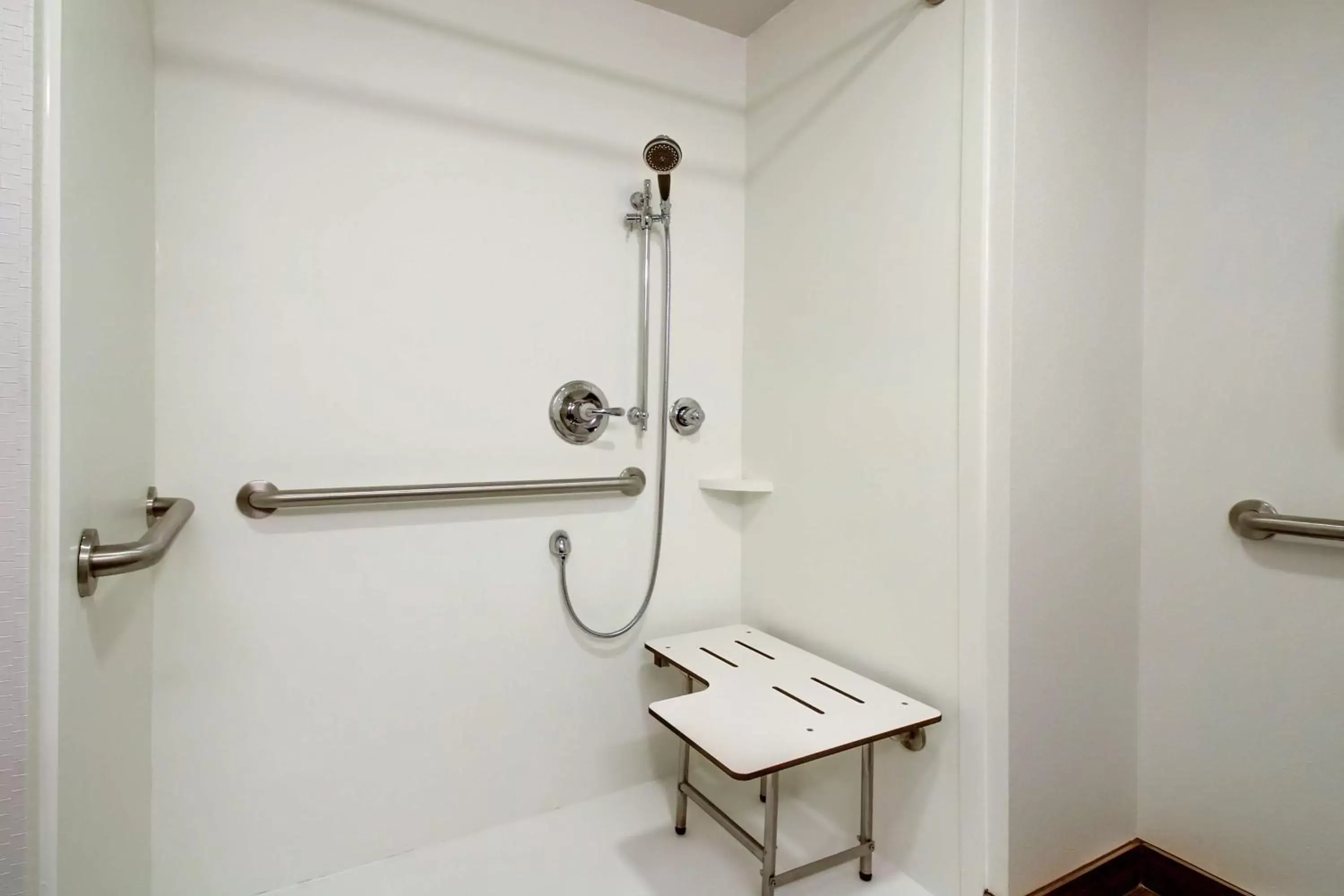 Bathroom in Hampton Inn & Suites Cordele
