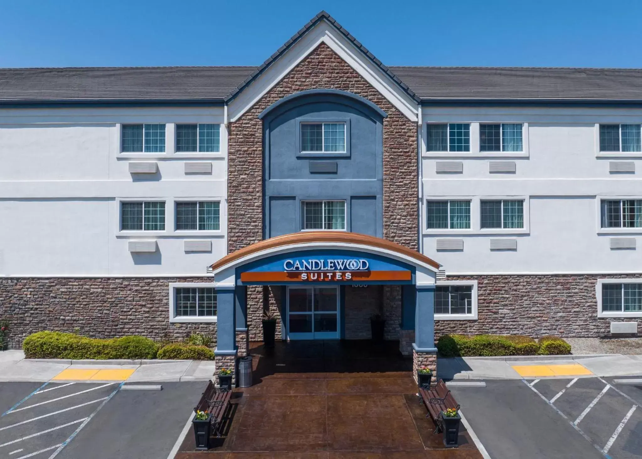 Property Building in Candlewood Suites Turlock, an IHG Hotel