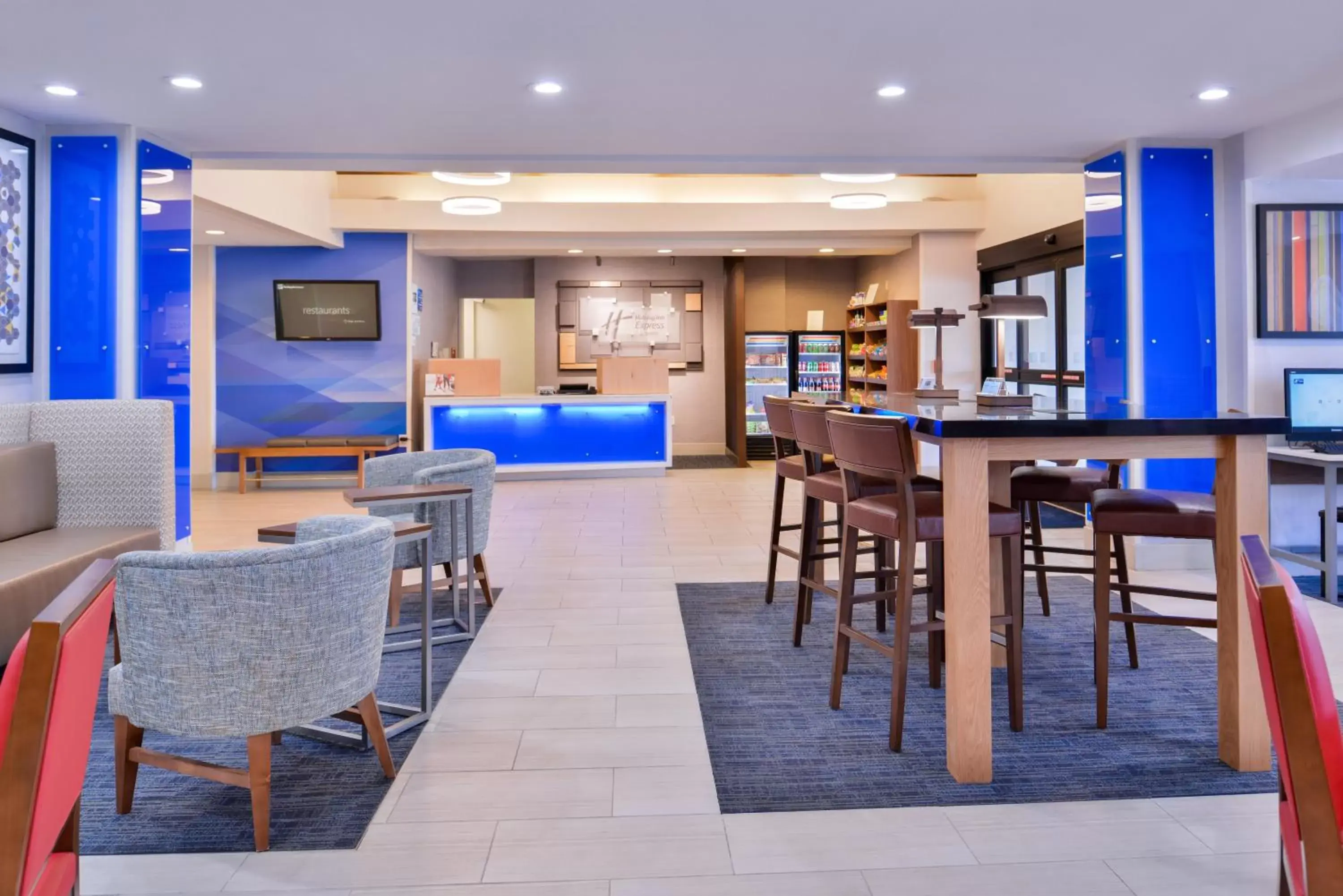Property building in Holiday Inn Express & Suites Selma, an IHG Hotel