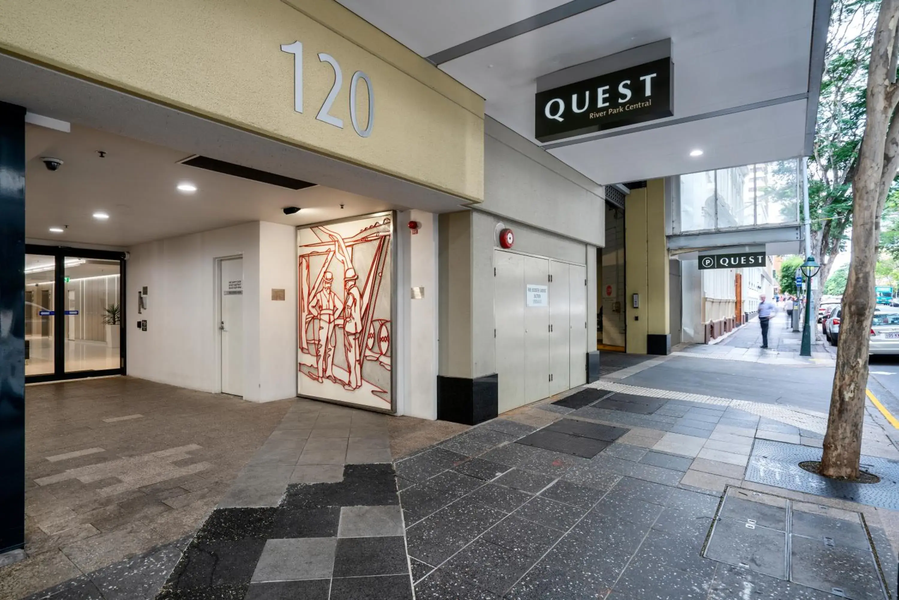 Facade/entrance in Quest River Park Central