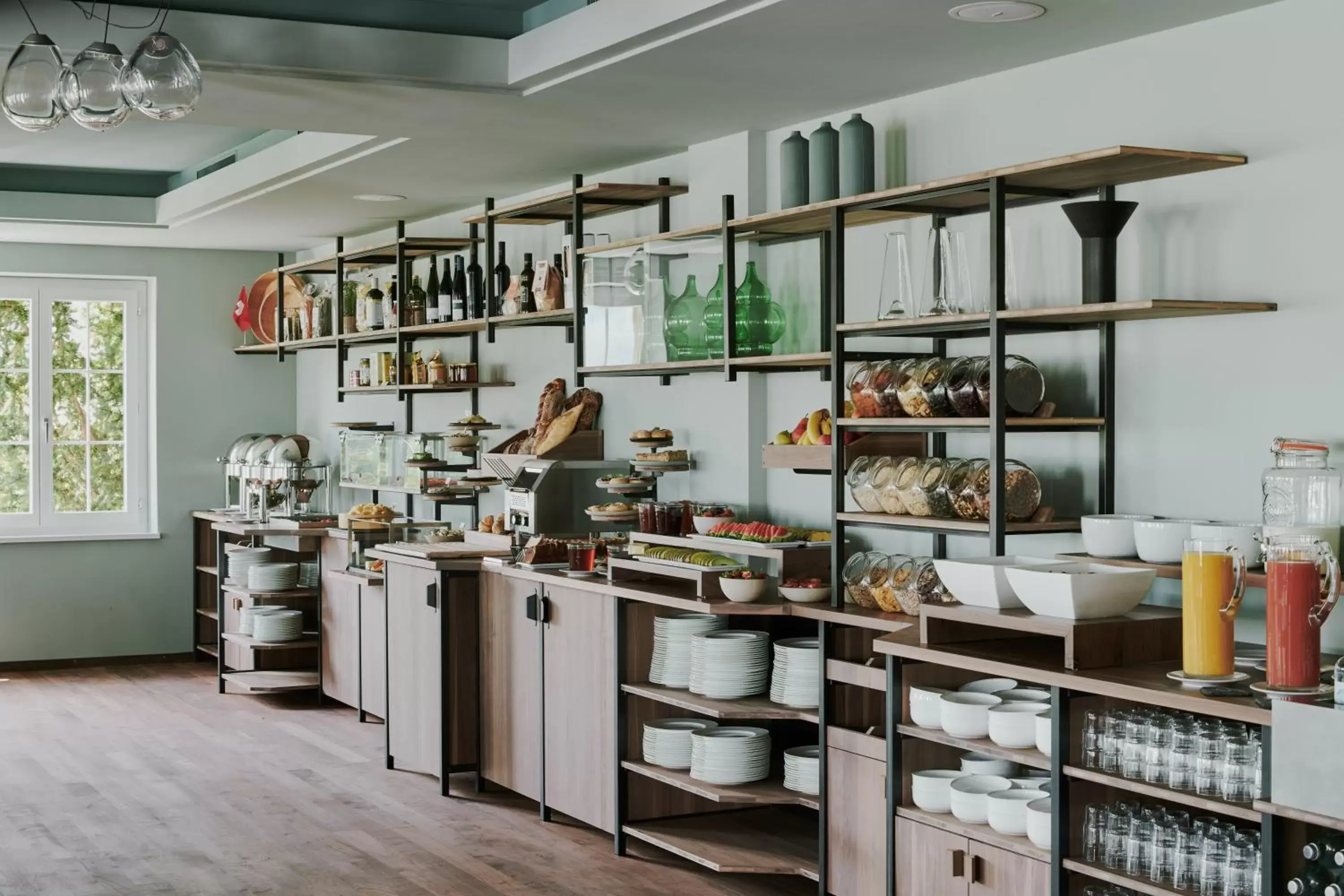 Restaurant/places to eat in The Cambrian Restaurant/places to eat in The Cambrian