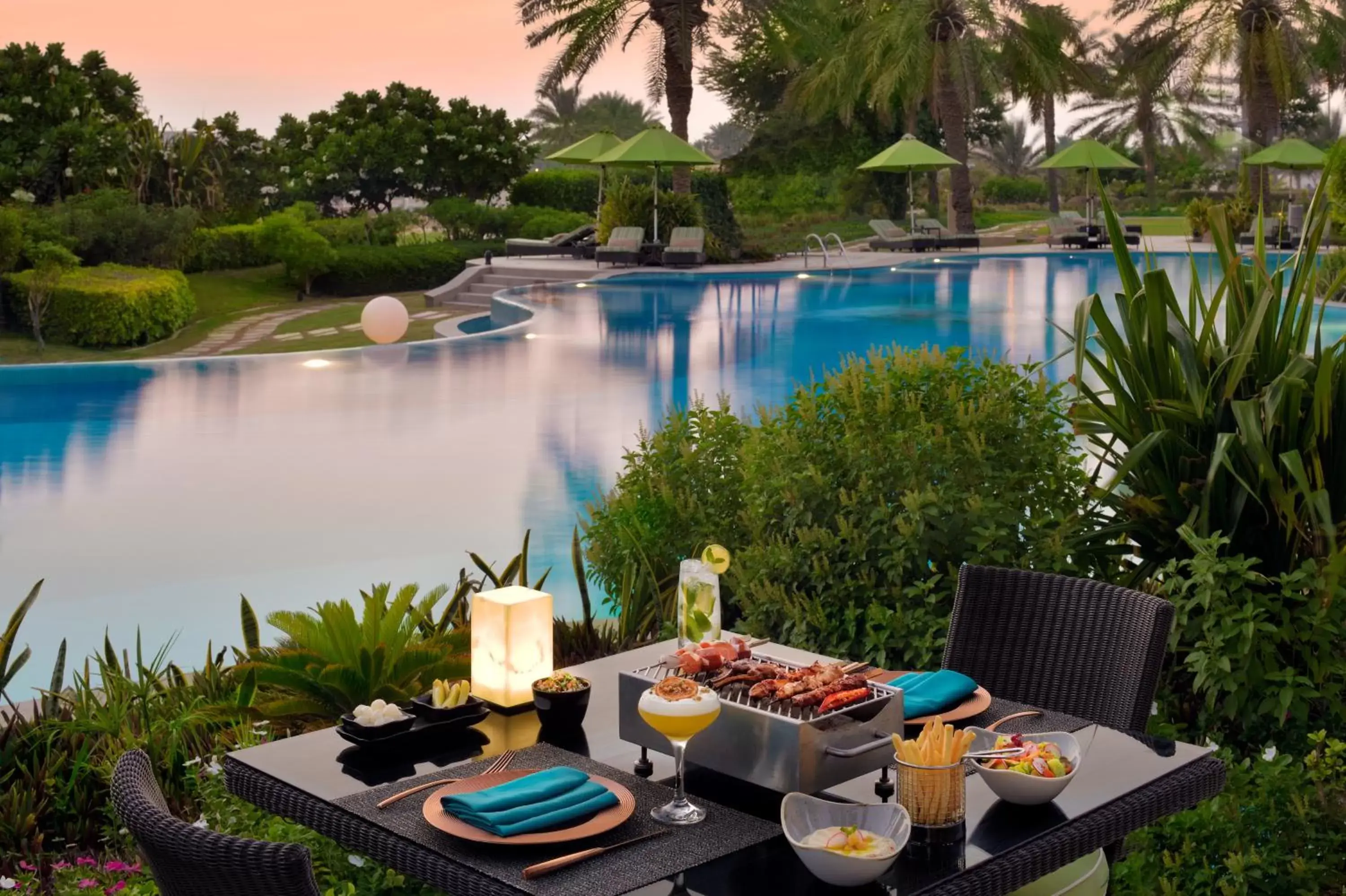 Swimming Pool in Mövenpick Hotel Bahrain