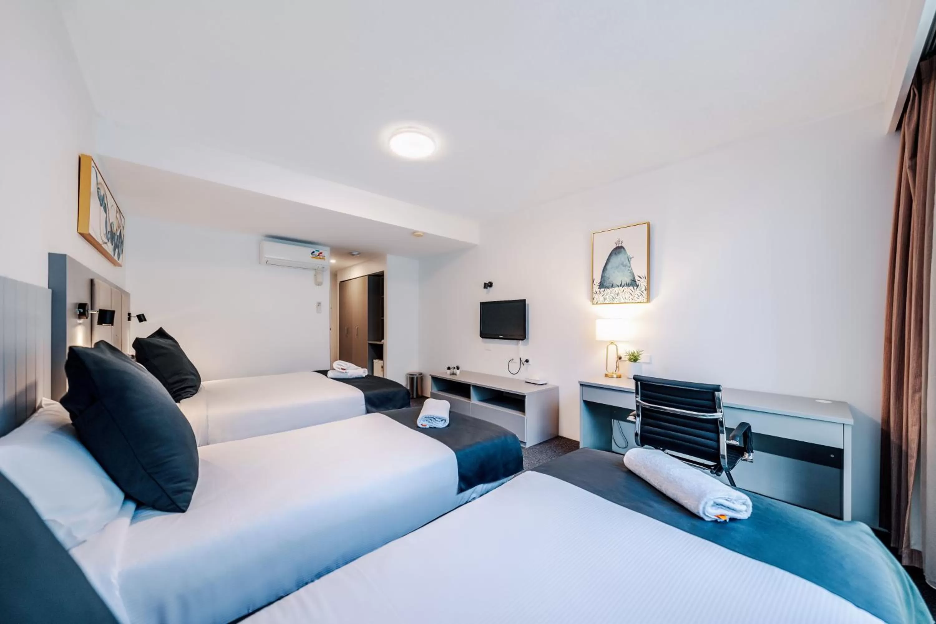 Bed in The Select Inn Penrith