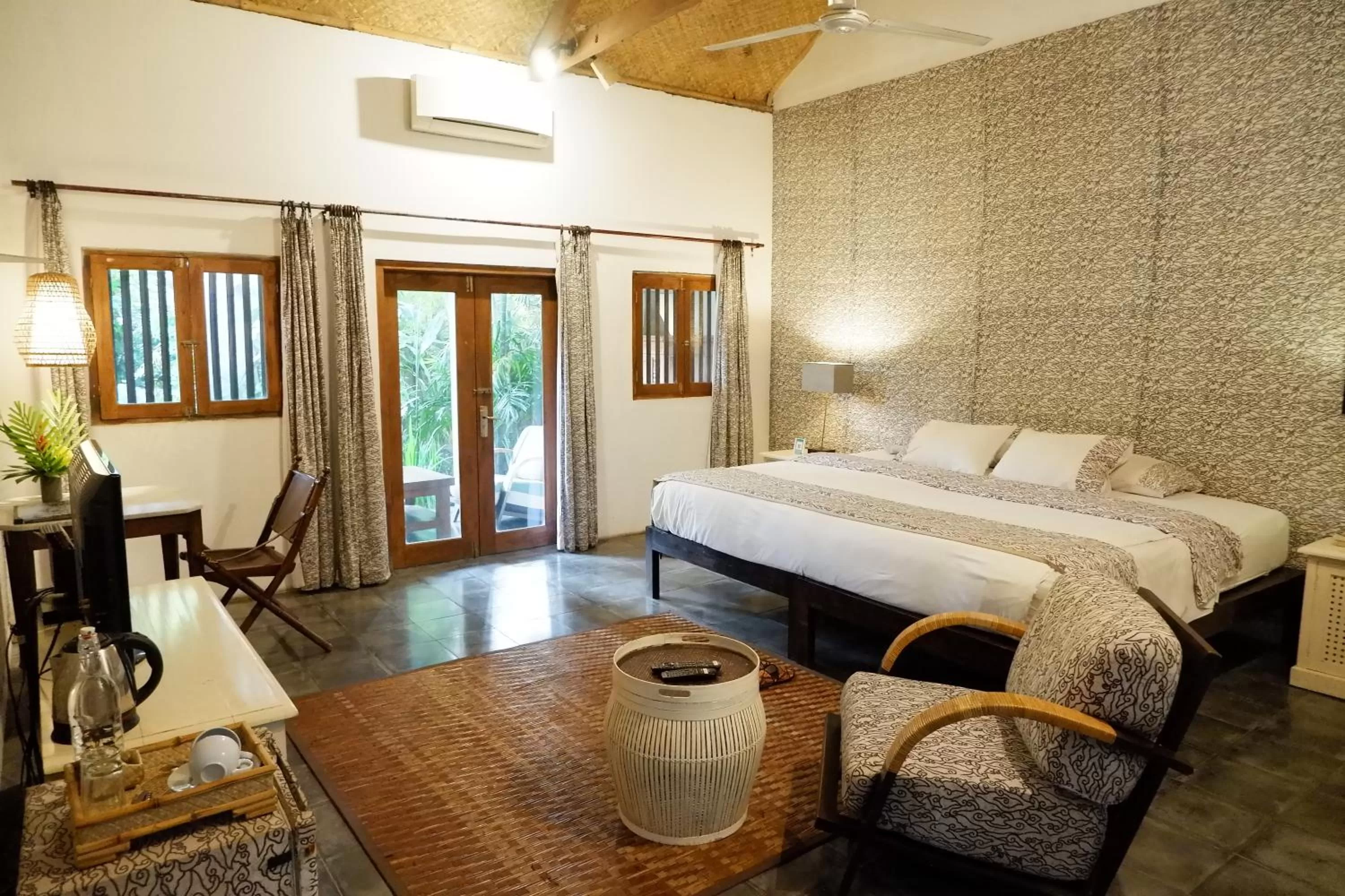 Bedroom, Bed in D'omah Yogya Hotel