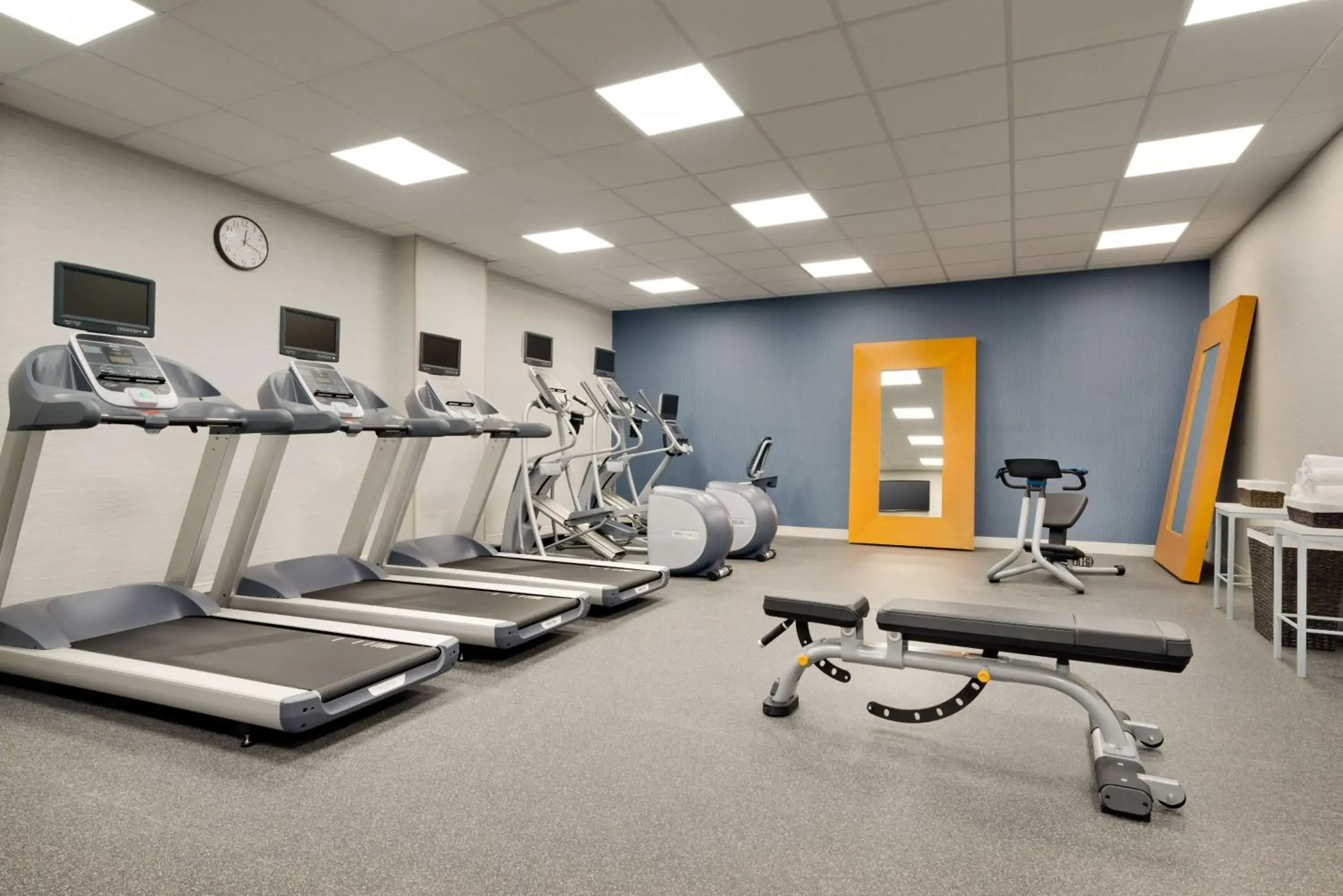 Fitness centre/facilities, Fitness Center/Facilities in Hilton Garden Inn New York Times Square South
