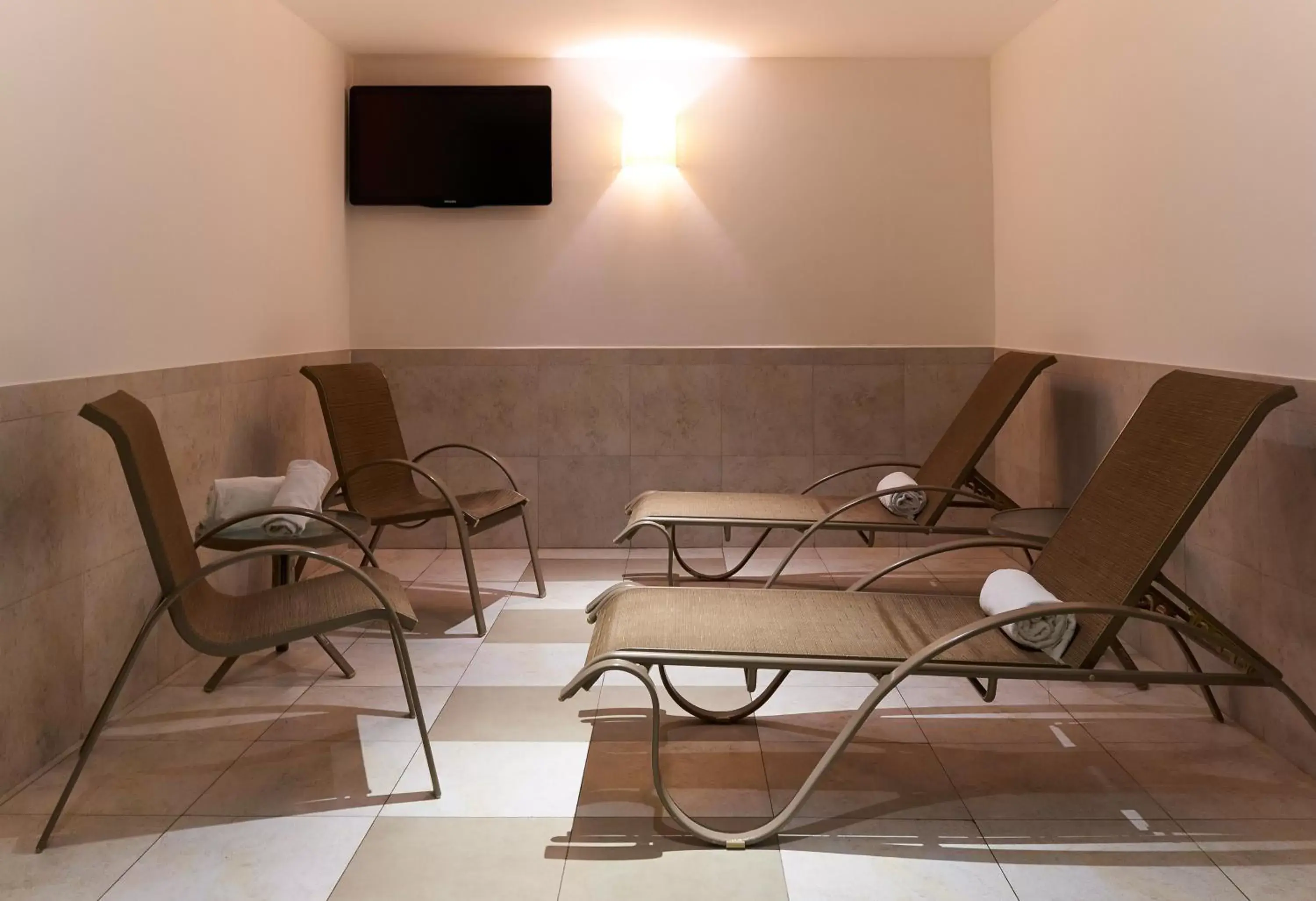 Sauna, Seating Area in Grand Mercure Rio de Janeiro Copacabana